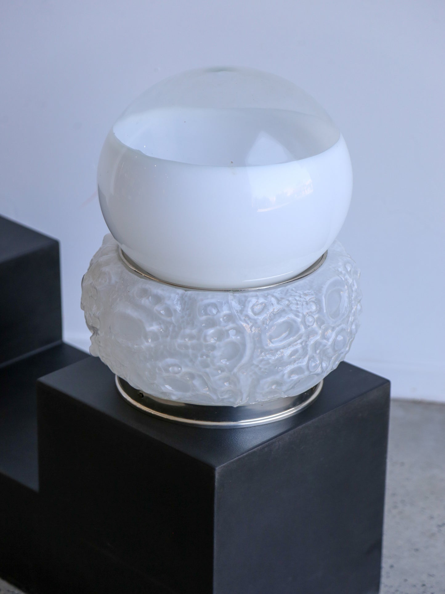 Italian Mid Century Modern Murano & Chrome Osso Table Lamp by Mazzega