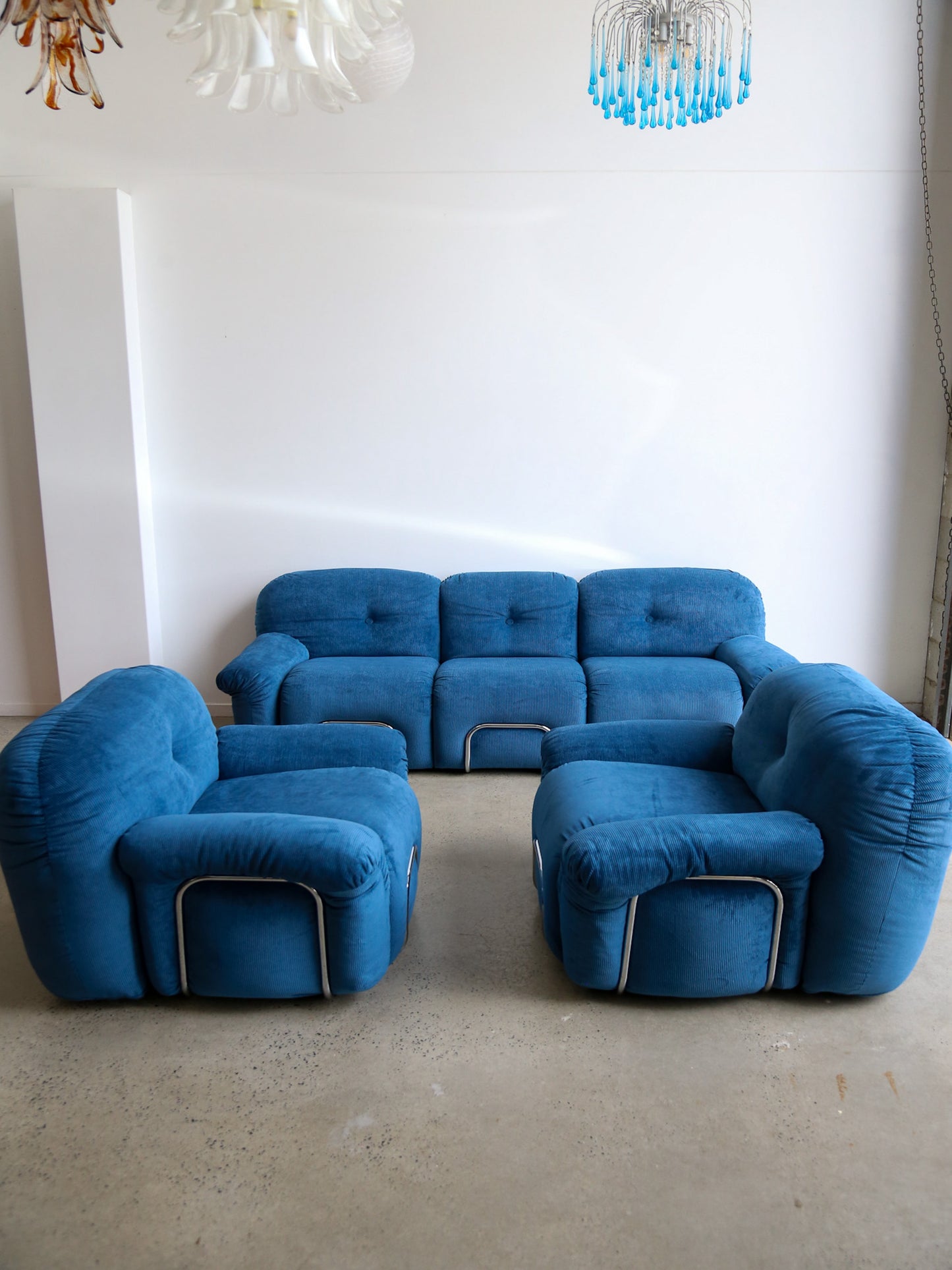 Adriano Pizzesi Sofa Set in Marine Blue Velvet and Chrome Frame