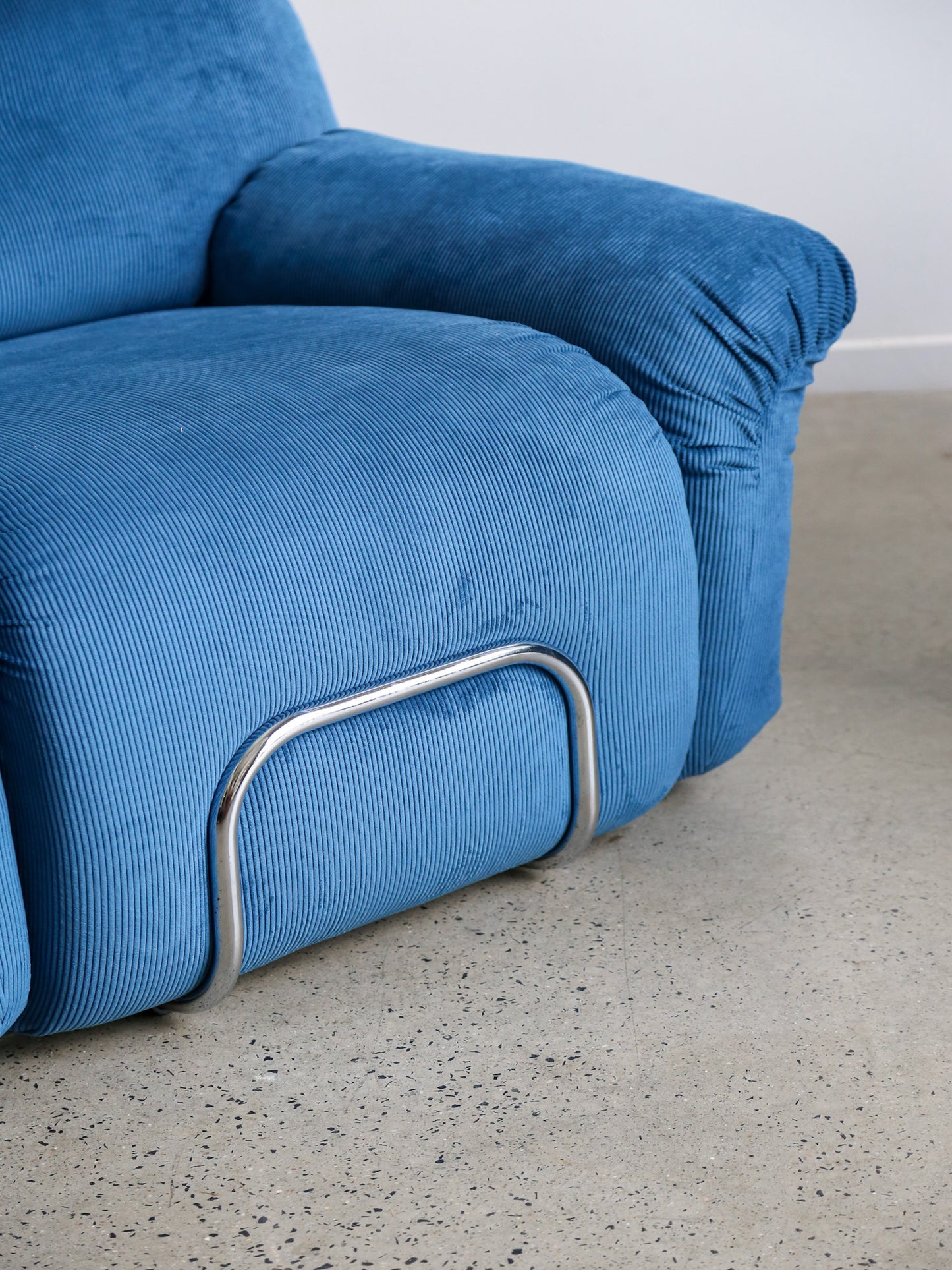 Adriano Pizzesi Sofa Set in Marine Blue Velvet and Chrome Frame