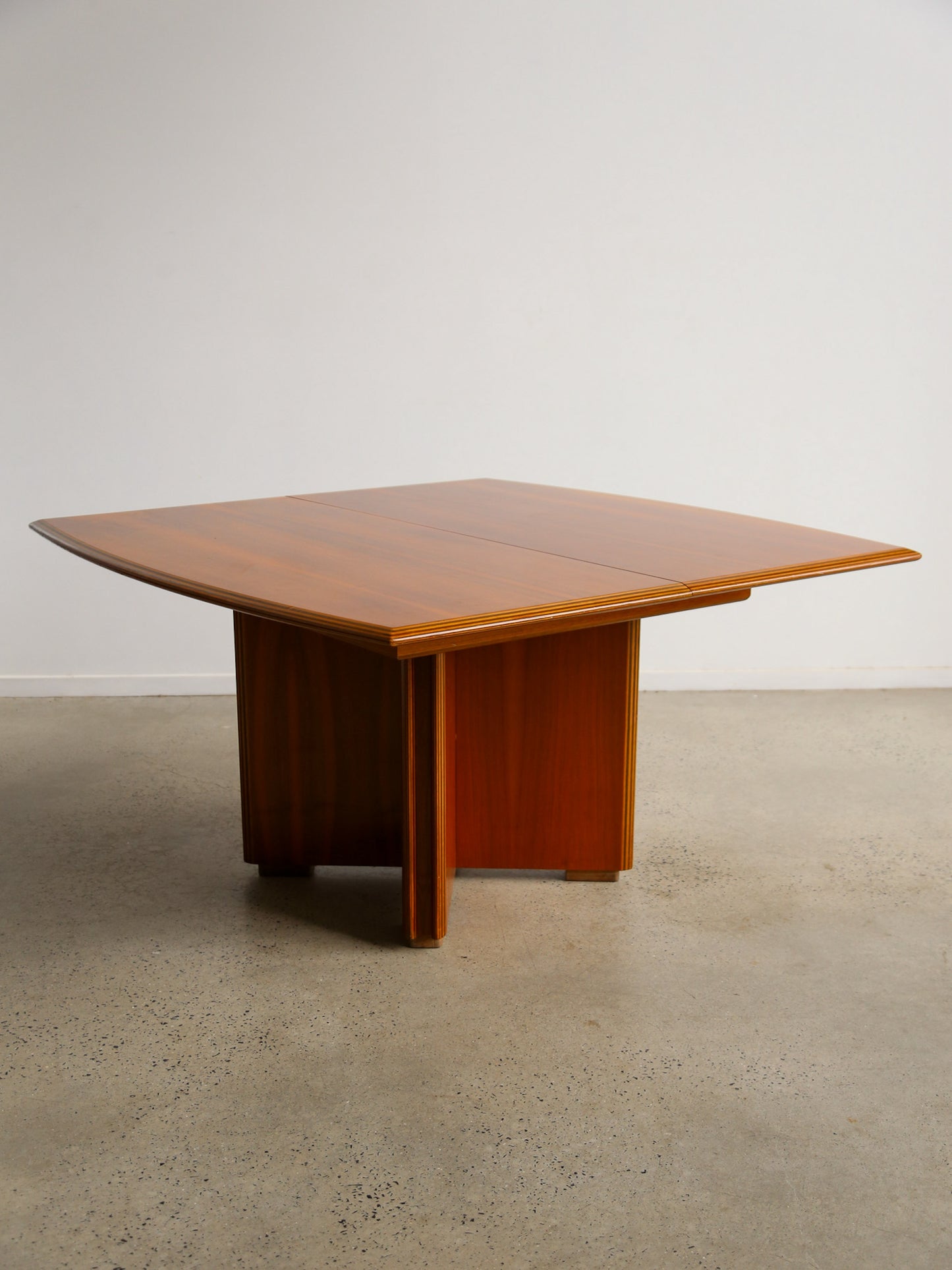 Pierre Cardin for Maxalto Fold-Out Extension Dining Table in Walnut 1980s