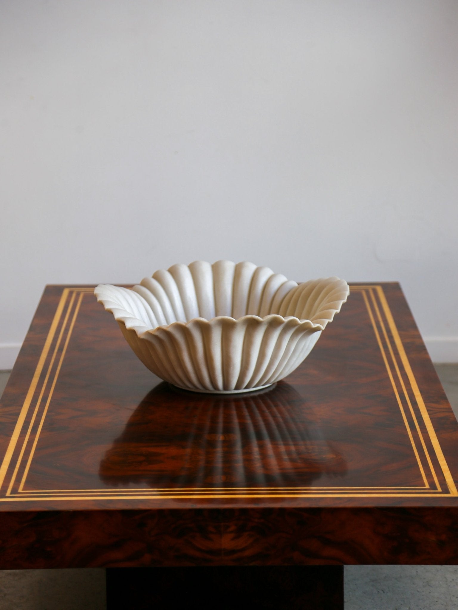 Italian White Marble Large Shell Bowl, 1970s - Lumini Collections