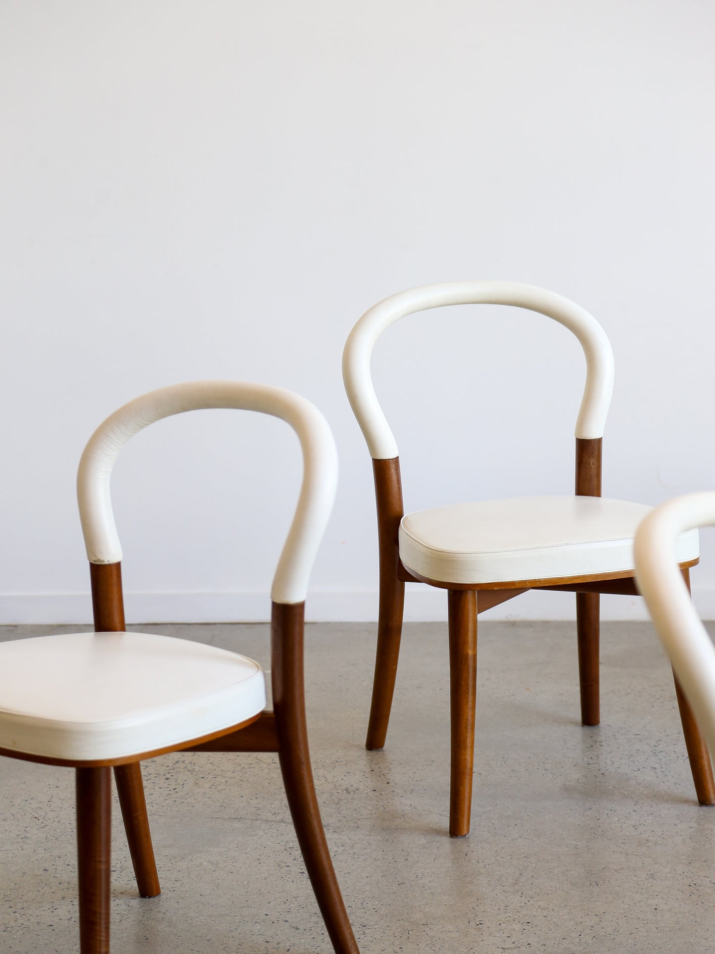 Erik Gunnar Asplund set of six "501 Göteborg" White Leather Dining chairs for Cassina Italy