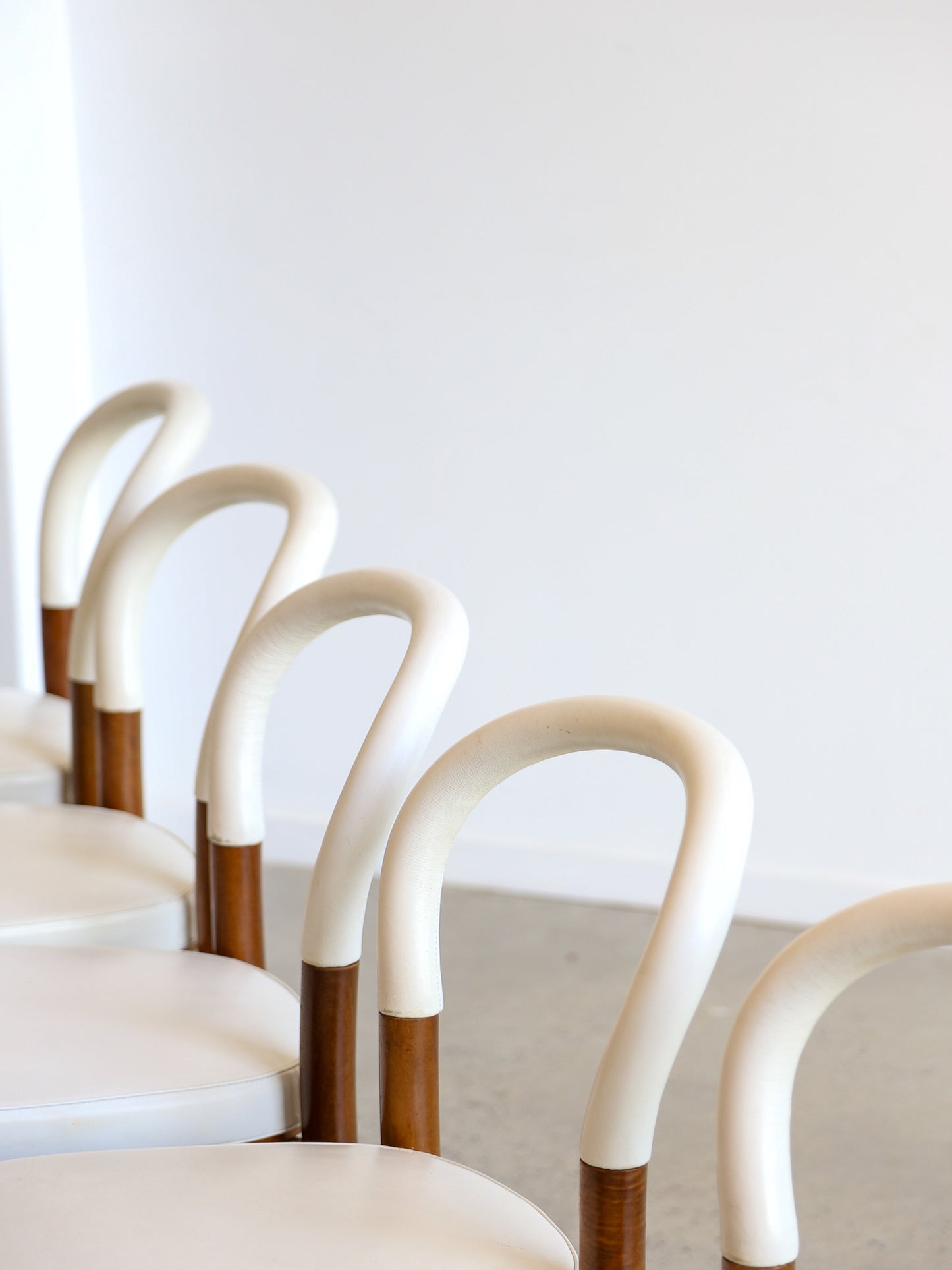 Erik Gunnar Asplund set of six "501 Göteborg" White Leather Dining chairs for Cassina Italy