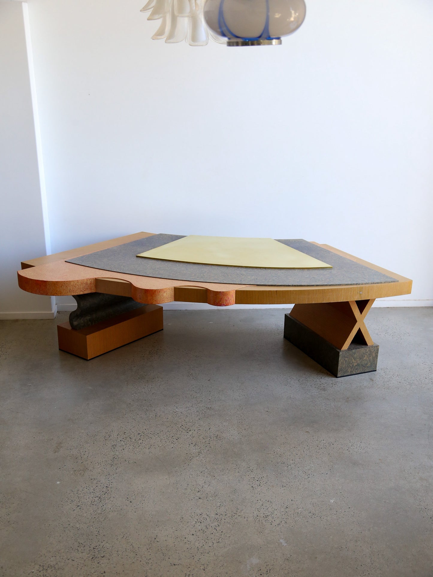 Memphis Style Desk in Wood and Brass 1980s