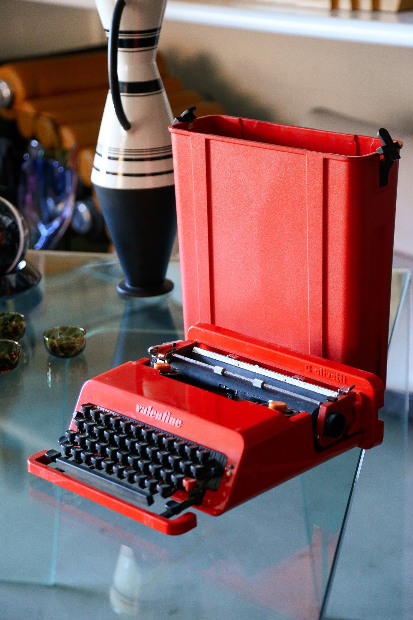 Olivetti Valentine Typewriter by Ettore Sottsass and Perry King, 1969