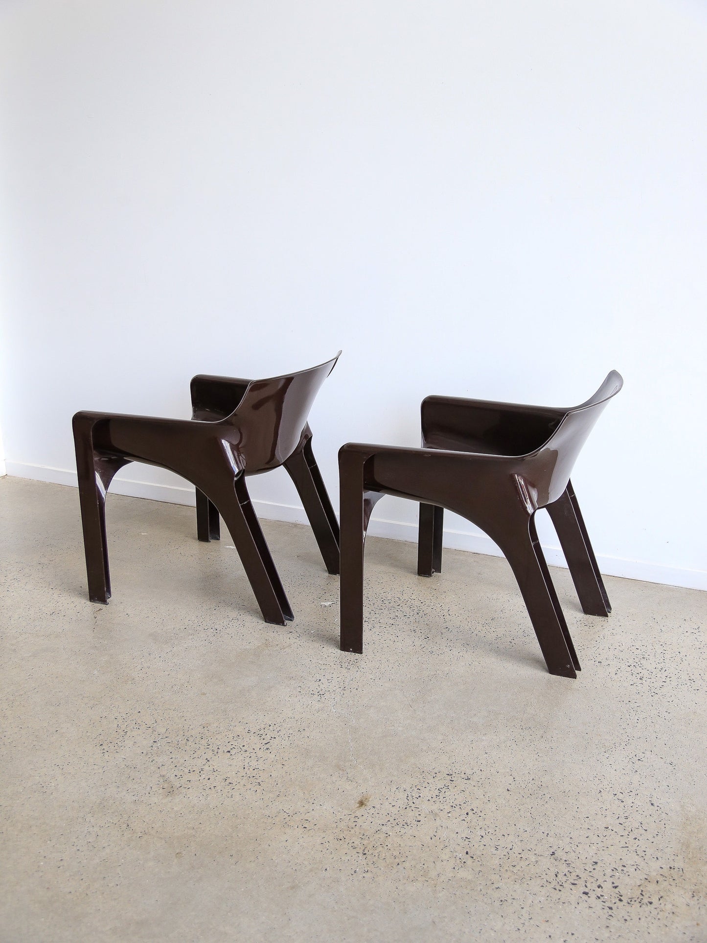 Gaudi Brown Chairs by Vico Magistretti for Artemide Set of Five 1970s