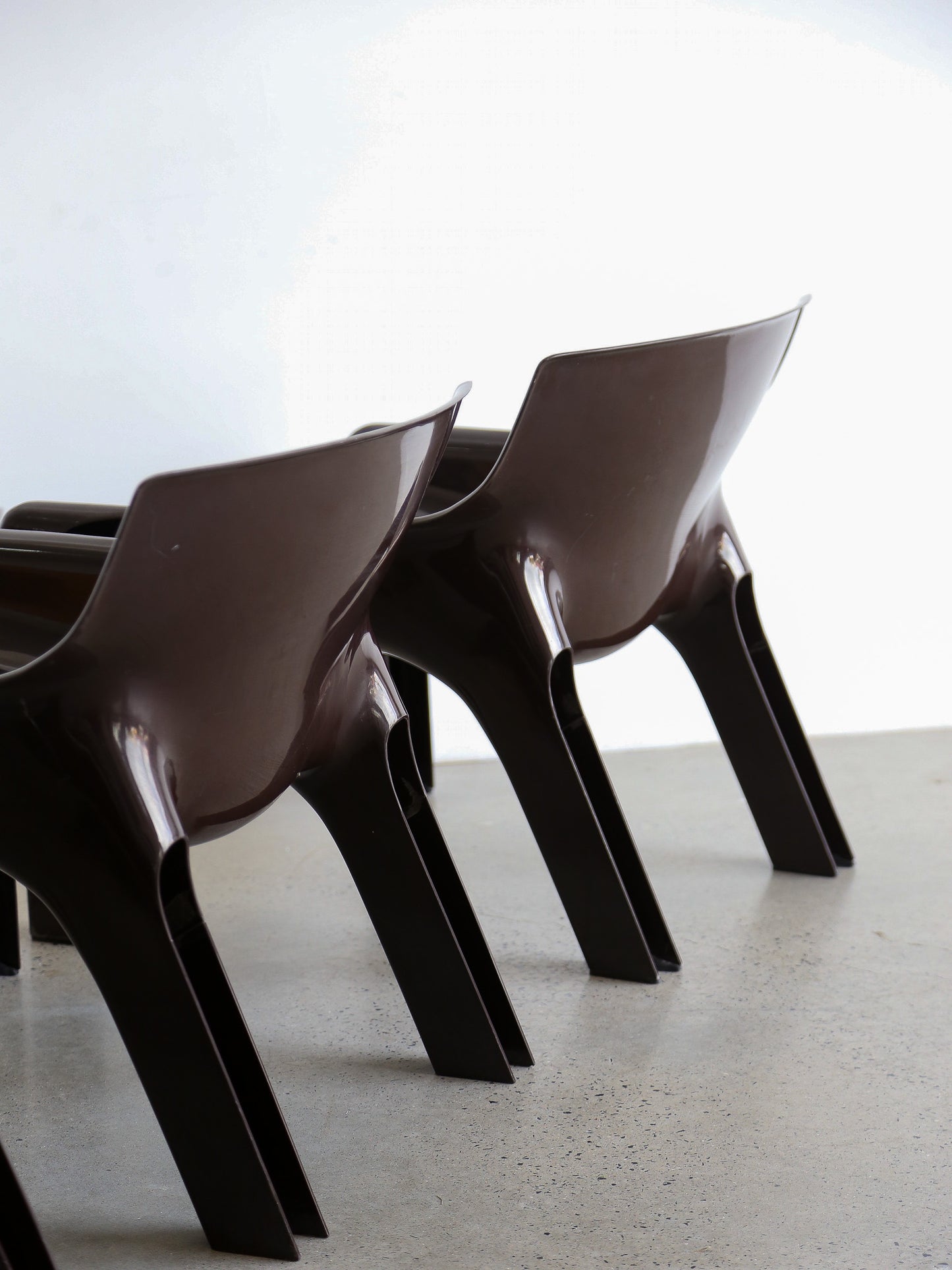 Vicario Lounge Chairs by Vico Magistretti for Artemide Set of Four