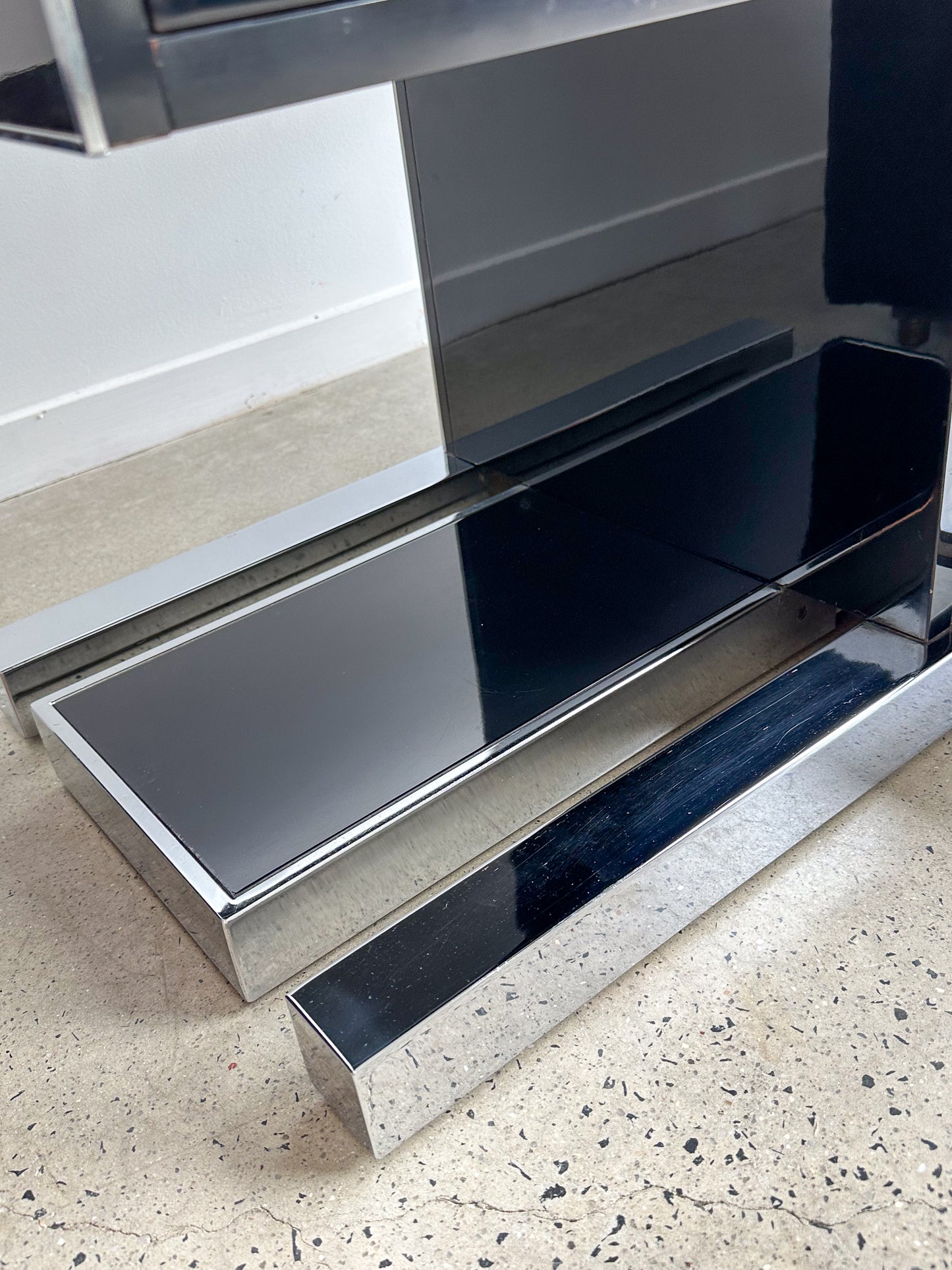 Italian Mid Century Modern Dry Bar Console by Willy Rizzo in Chrome and Lacquered Timber