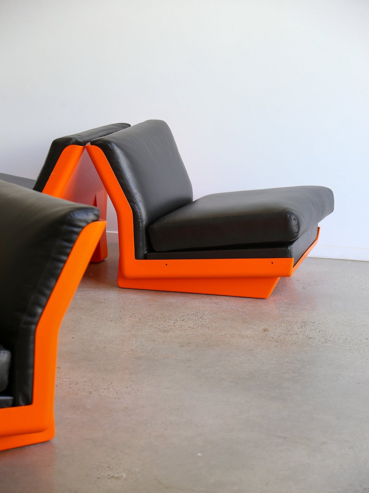 Italian Space Age Resin and Leather Lounge Chairs, 1970s - Lumini Collections