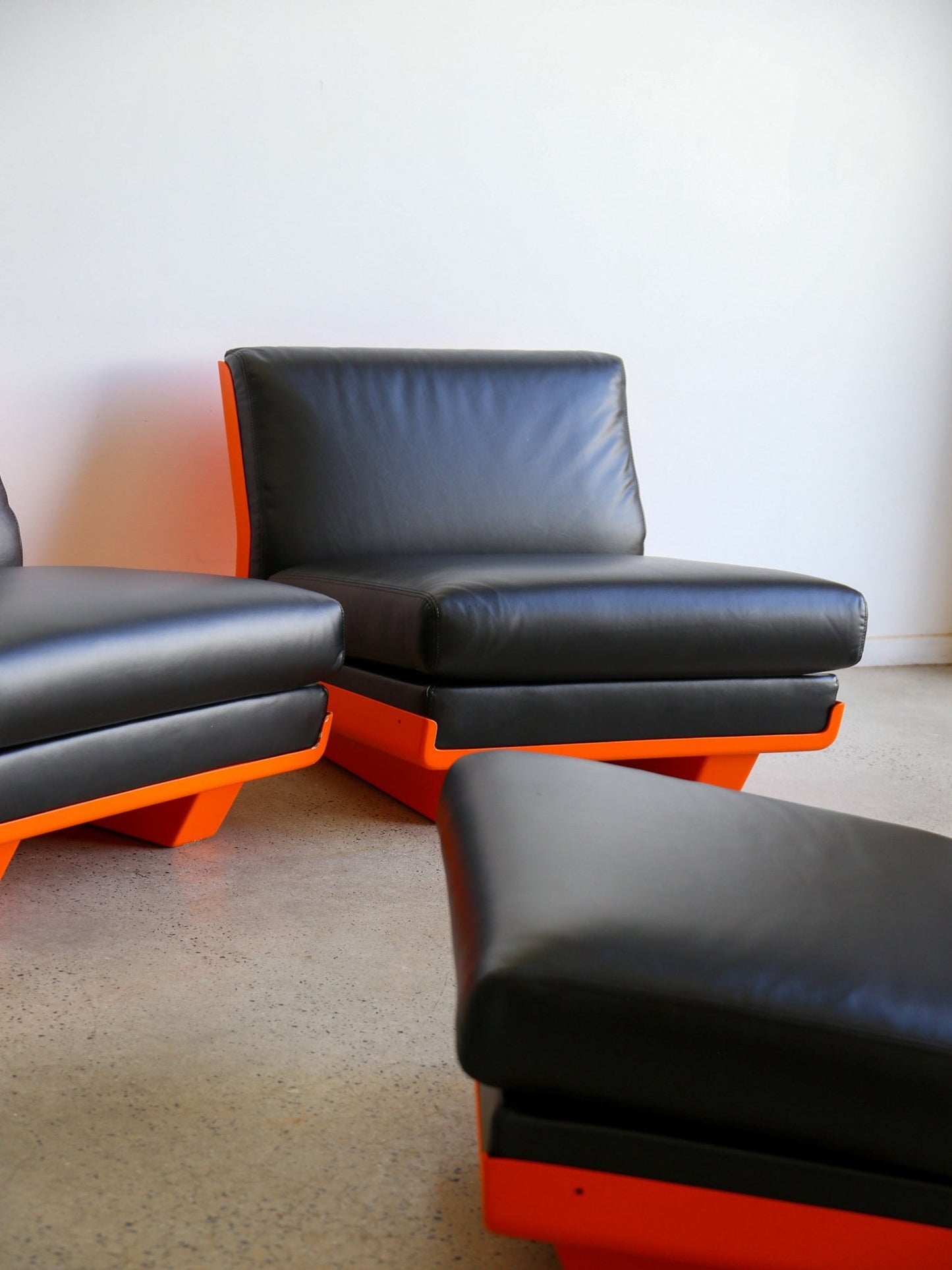 Italian Space Age Resin and Leather Lounge Chairs, 1970s - Lumini Collections