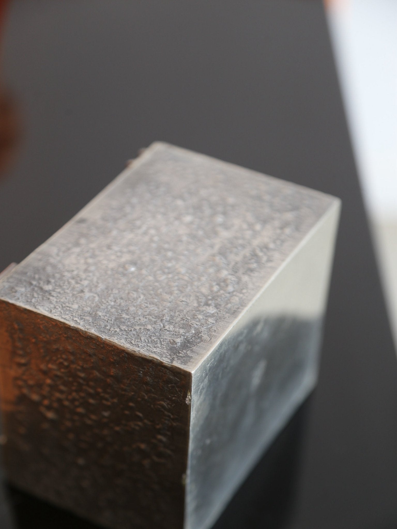 Italian vintage brutalist square ashtray in textured metal by Eltro, 1970s - Lumini Collections