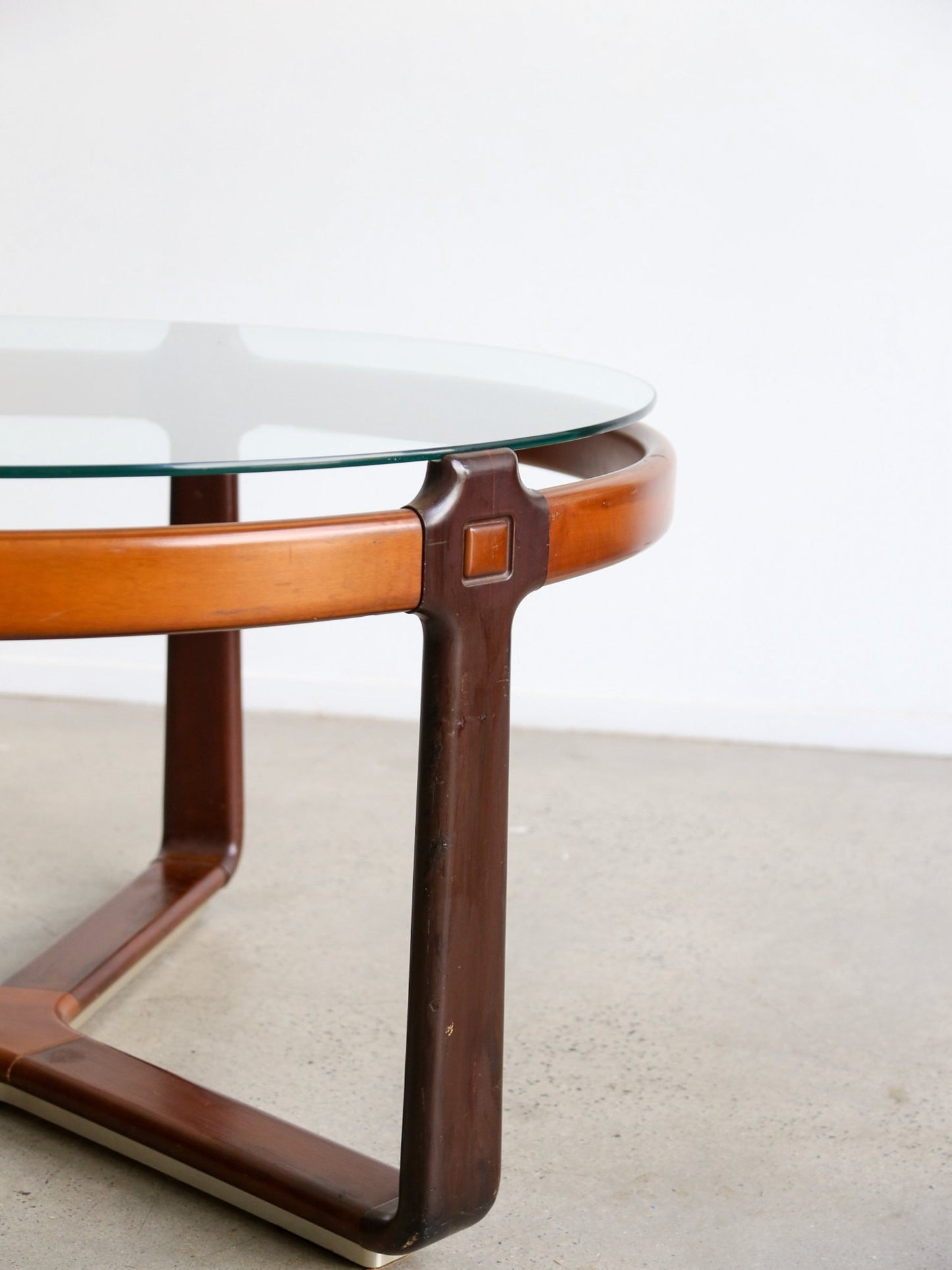 Italian vintage round glass dining table by Ceccotti, 1970s - Lumini Collections