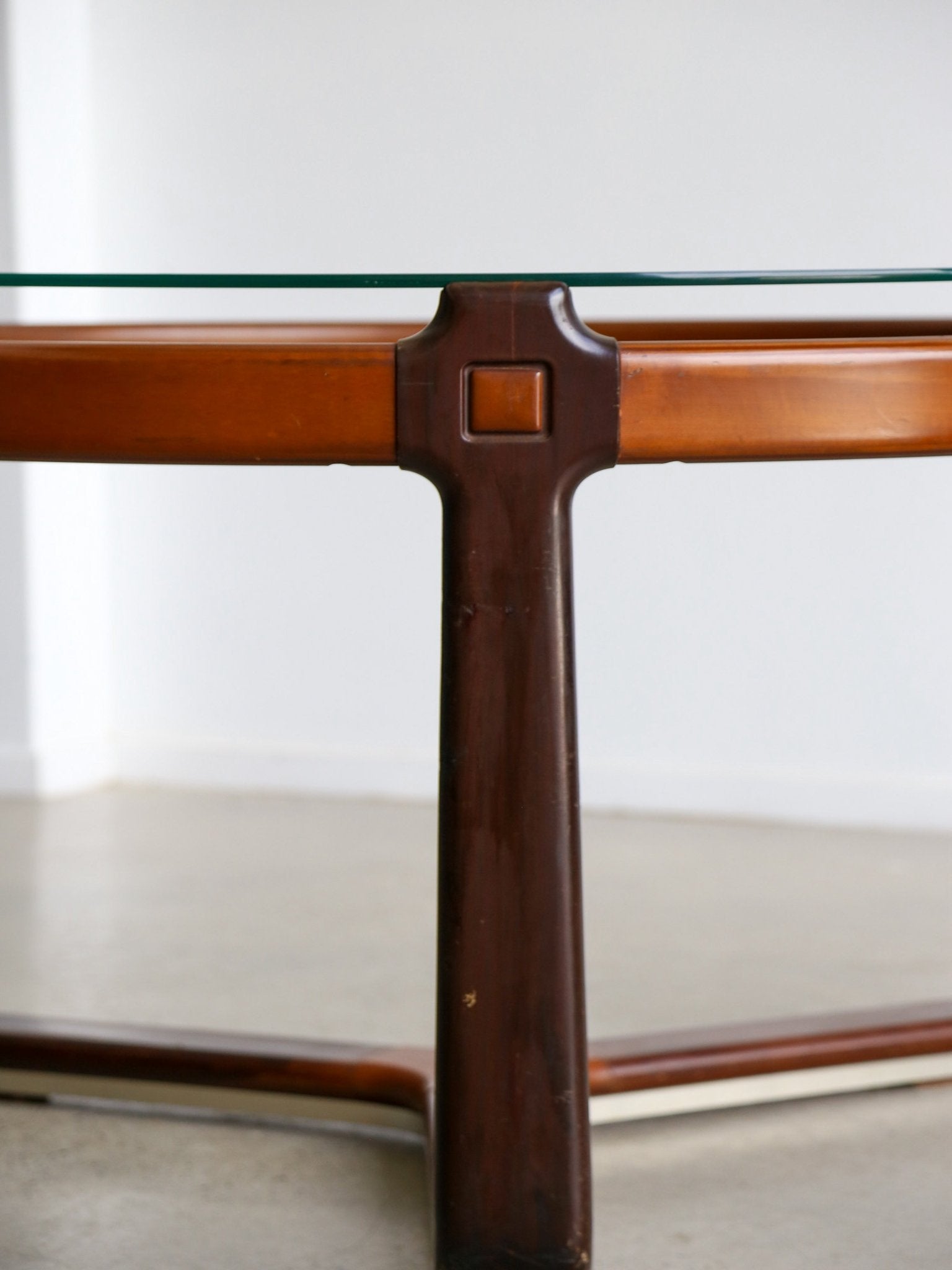 Italian vintage round glass dining table by Ceccotti, 1970s - Lumini Collections