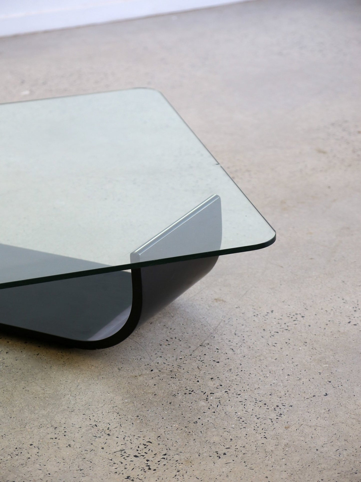 Italian vintage marble sphere and glass coffee table by Fratelli Longhi - Lumini Collections