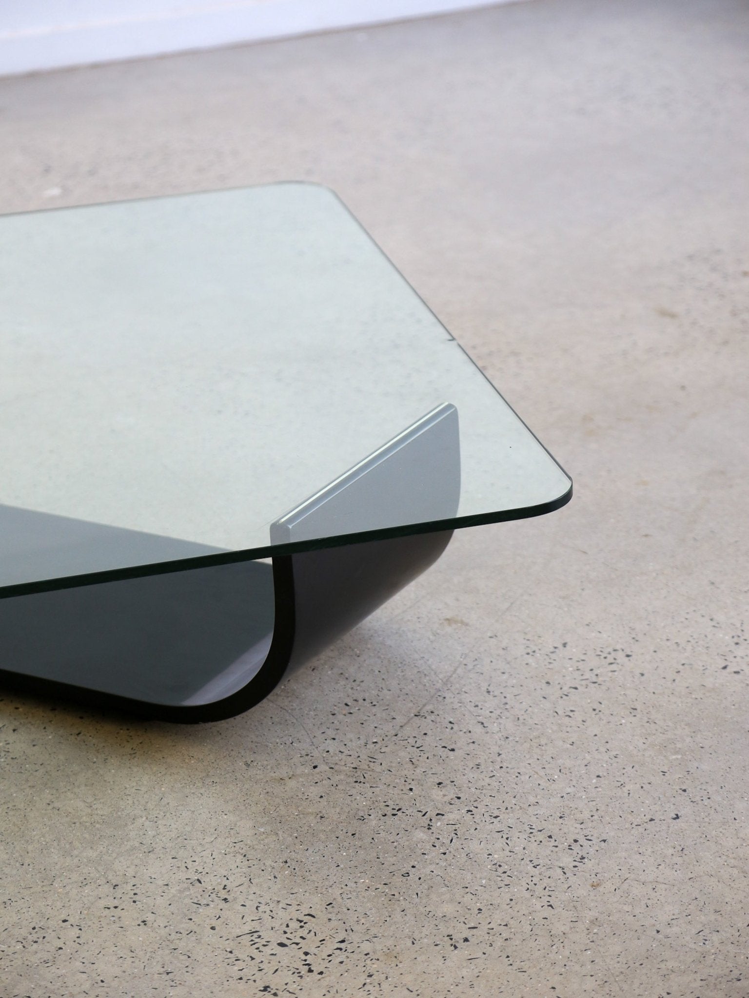 Italian vintage marble sphere and glass coffee table by Fratelli Longhi - Lumini Collections