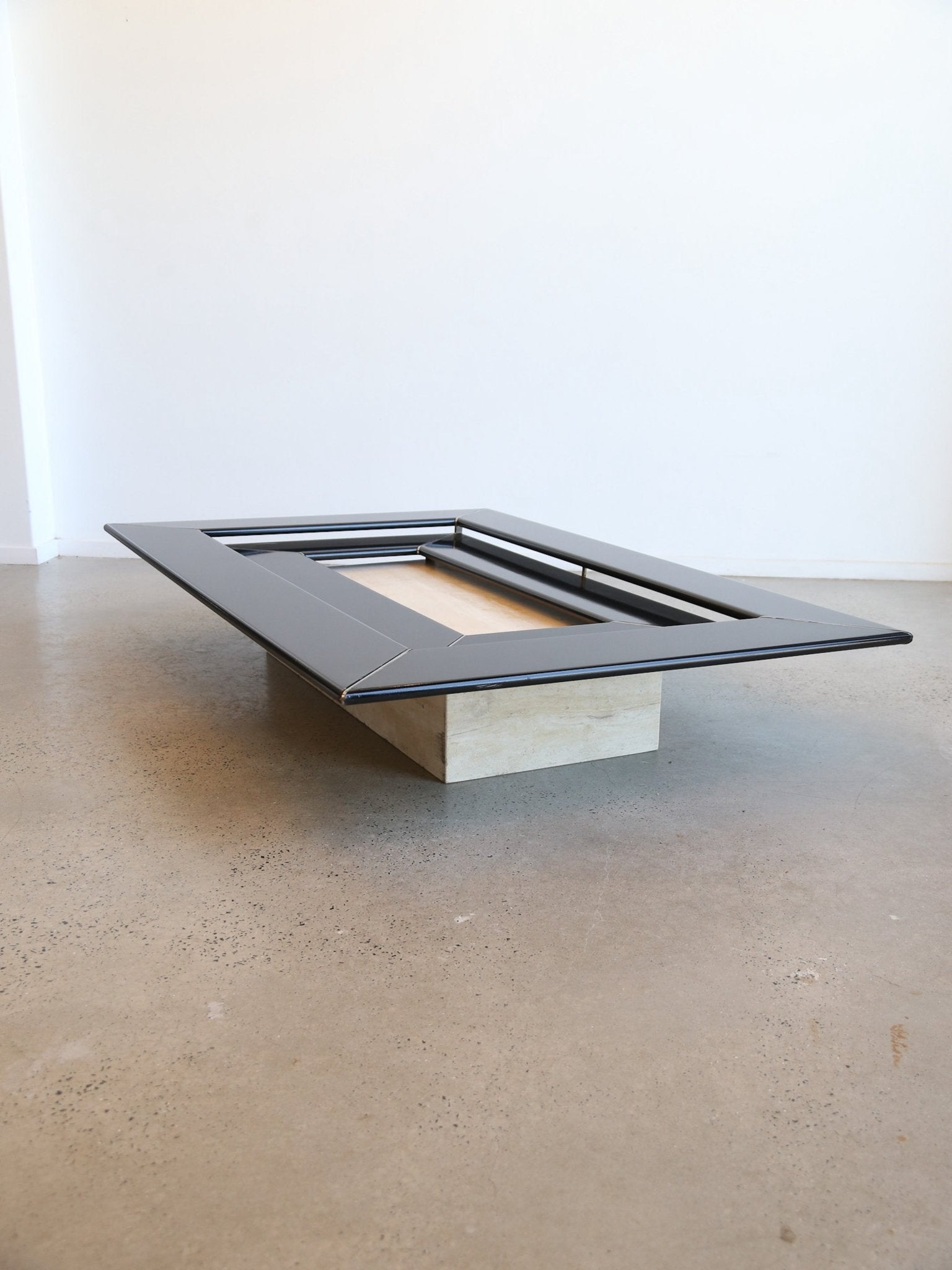 Italian vintage travertine and lacquer coffee table, 1970s - Lumini Collections