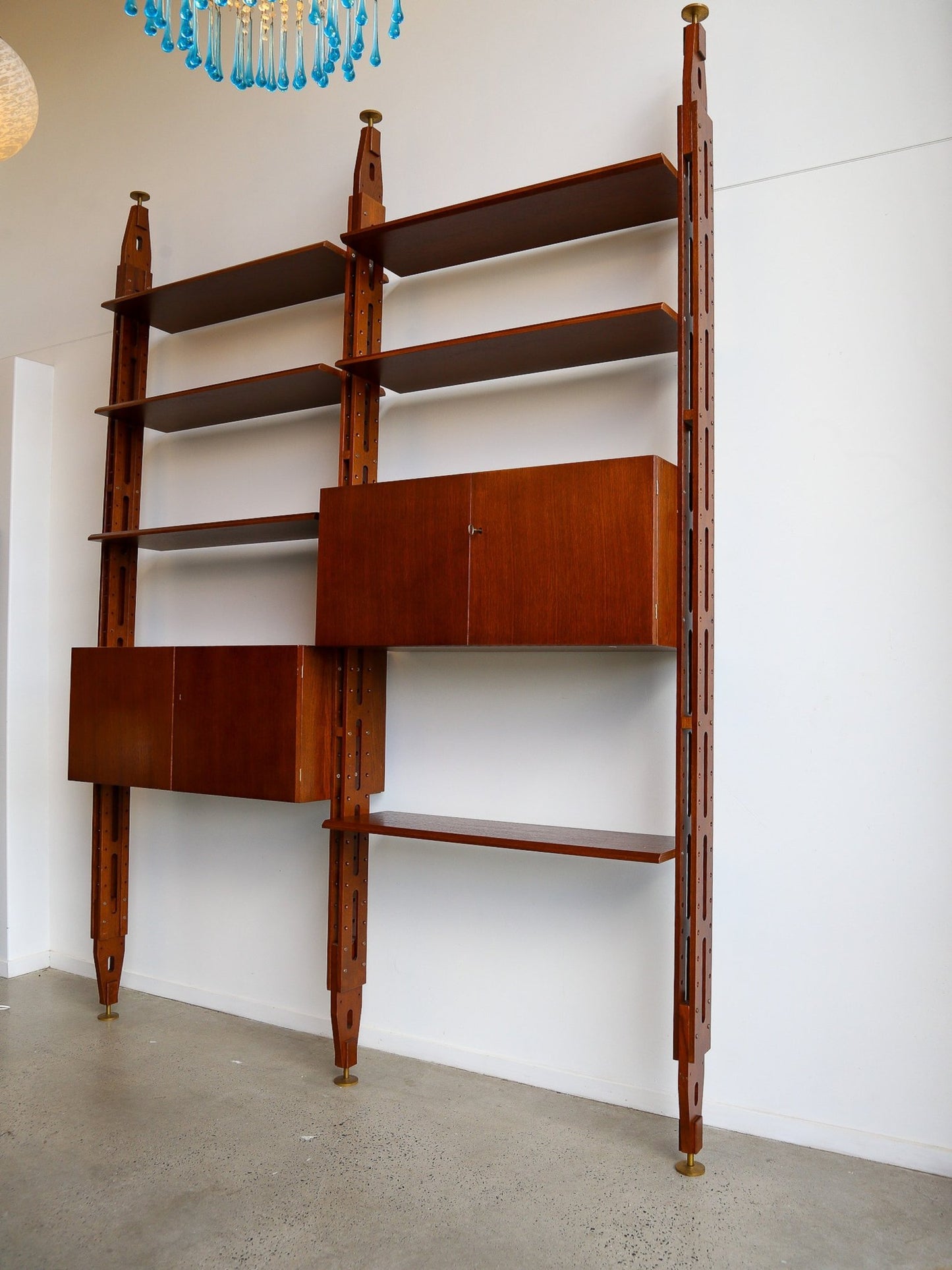 La Giraffa by Paolo Tilche for Arform Bookcase - Lumini Collections
