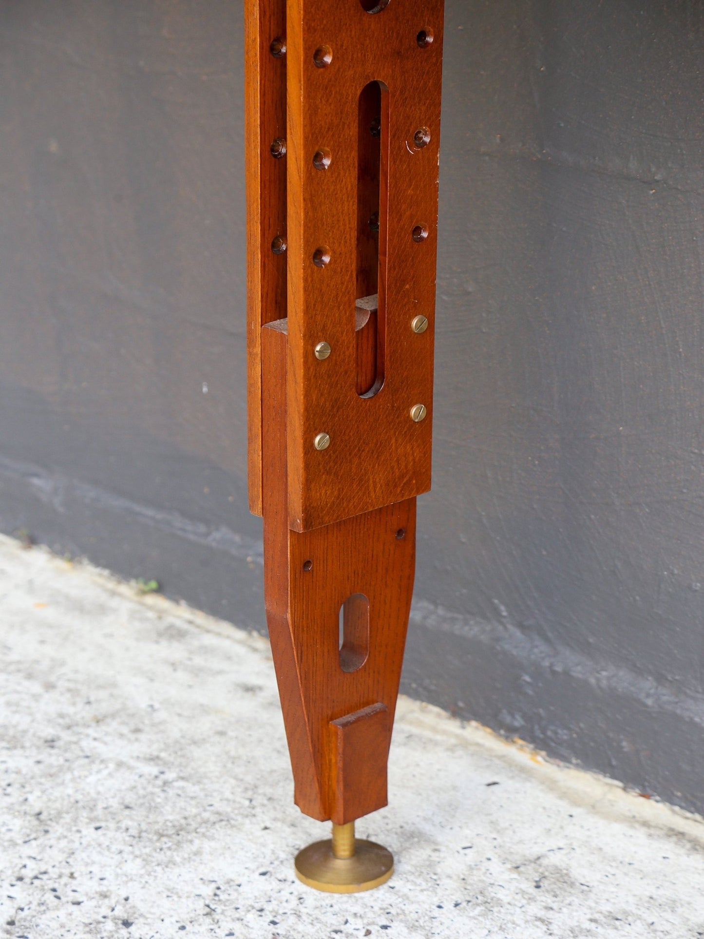 La Giraffa by Paolo Tilche for Arform Bookcase - Lumini Collections