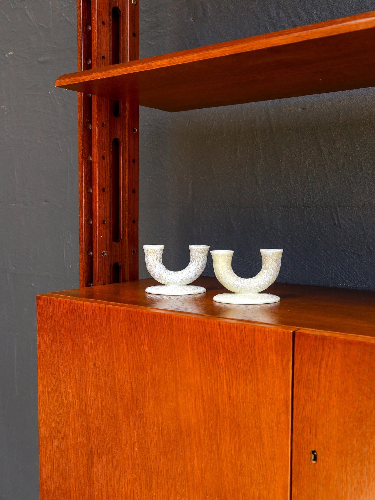 La Giraffa by Paolo Tilche for Arform Bookcase - Lumini Collections