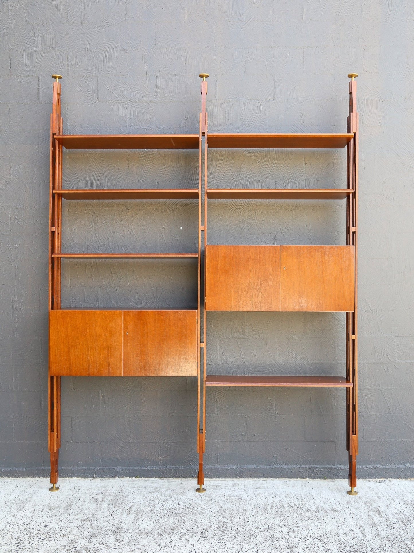 La Giraffa by Paolo Tilche for Arform Bookcase - Lumini Collections