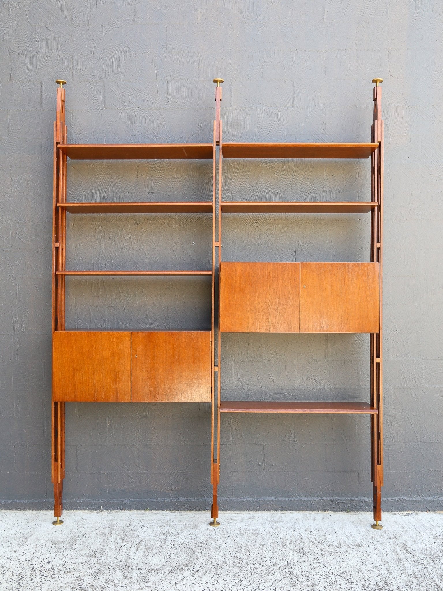 La Giraffa by Paolo Tilche for Arform Bookcase - Lumini Collections