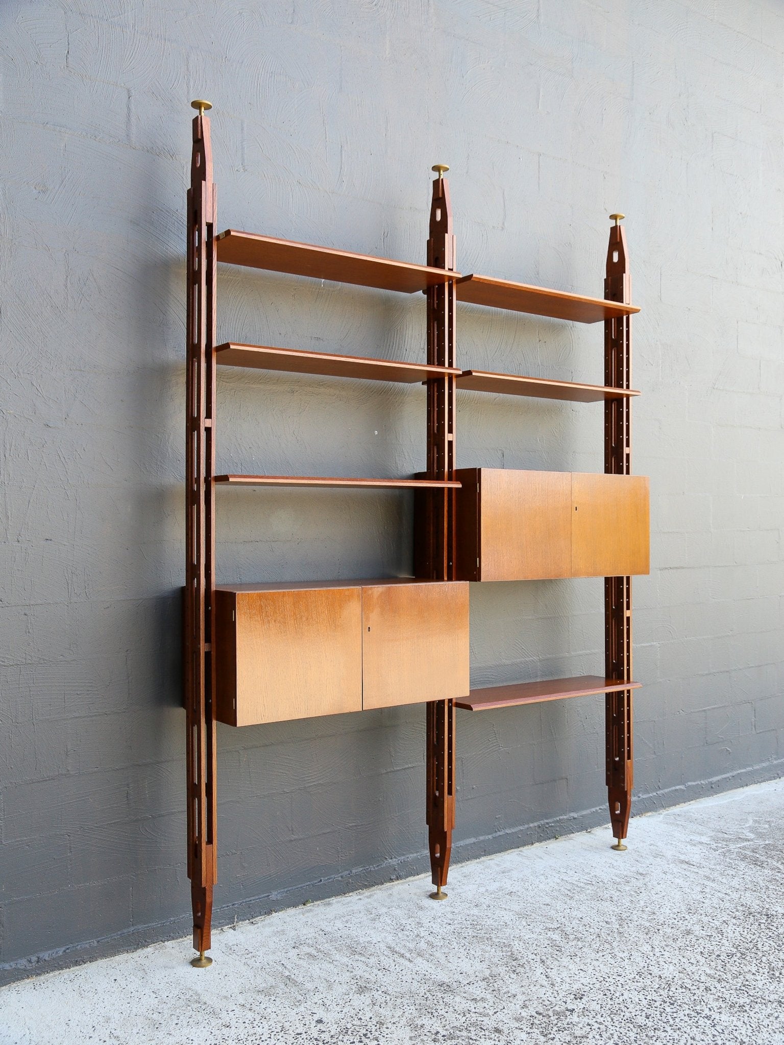 La Giraffa by Paolo Tilche for Arform Bookcase - Lumini Collections