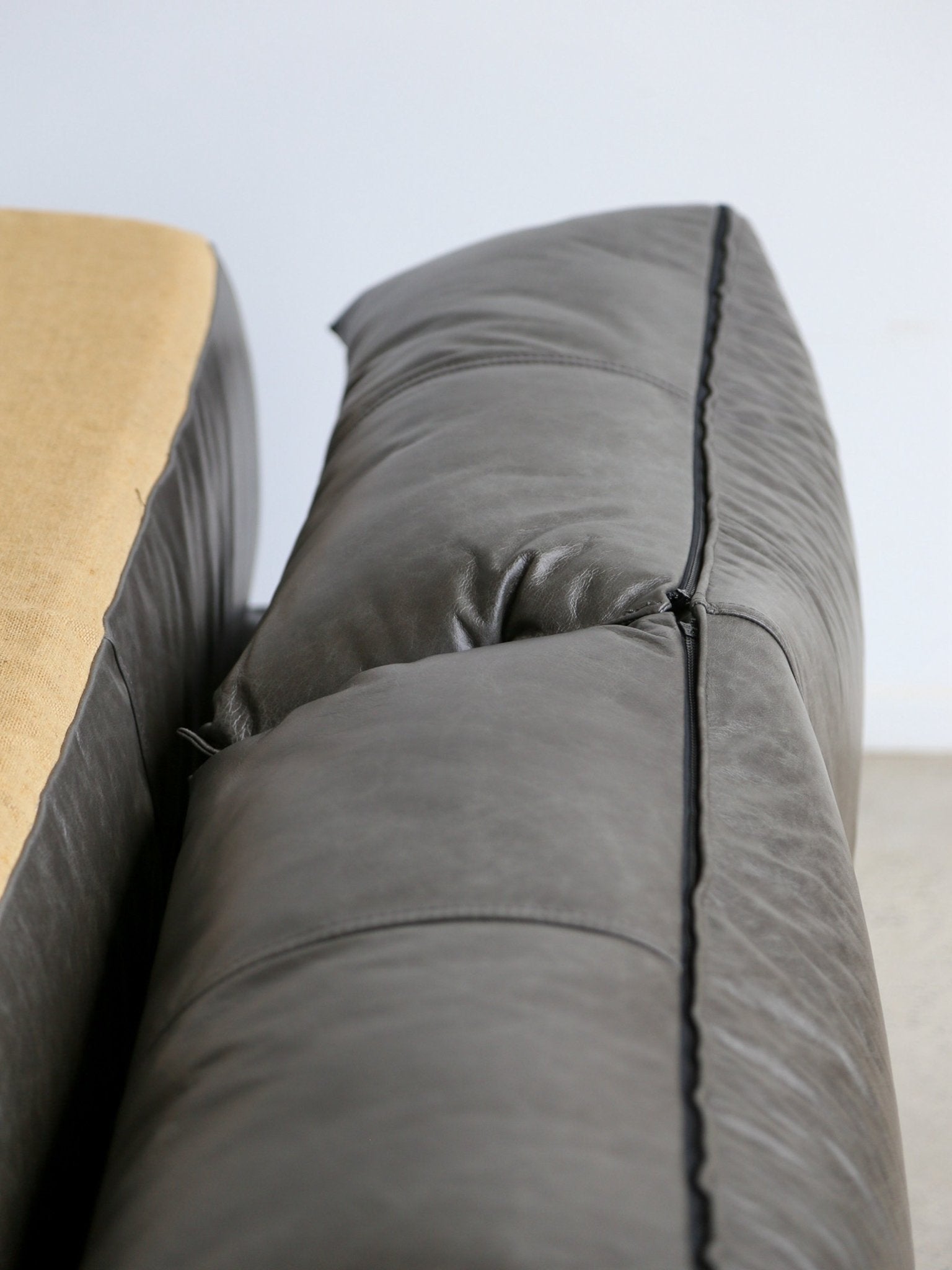 Mid - Century Modern Daybed “Le Bambole – Bamboletto” by Mario Bellini for B&B Italia, 1970s - Lumini Collections