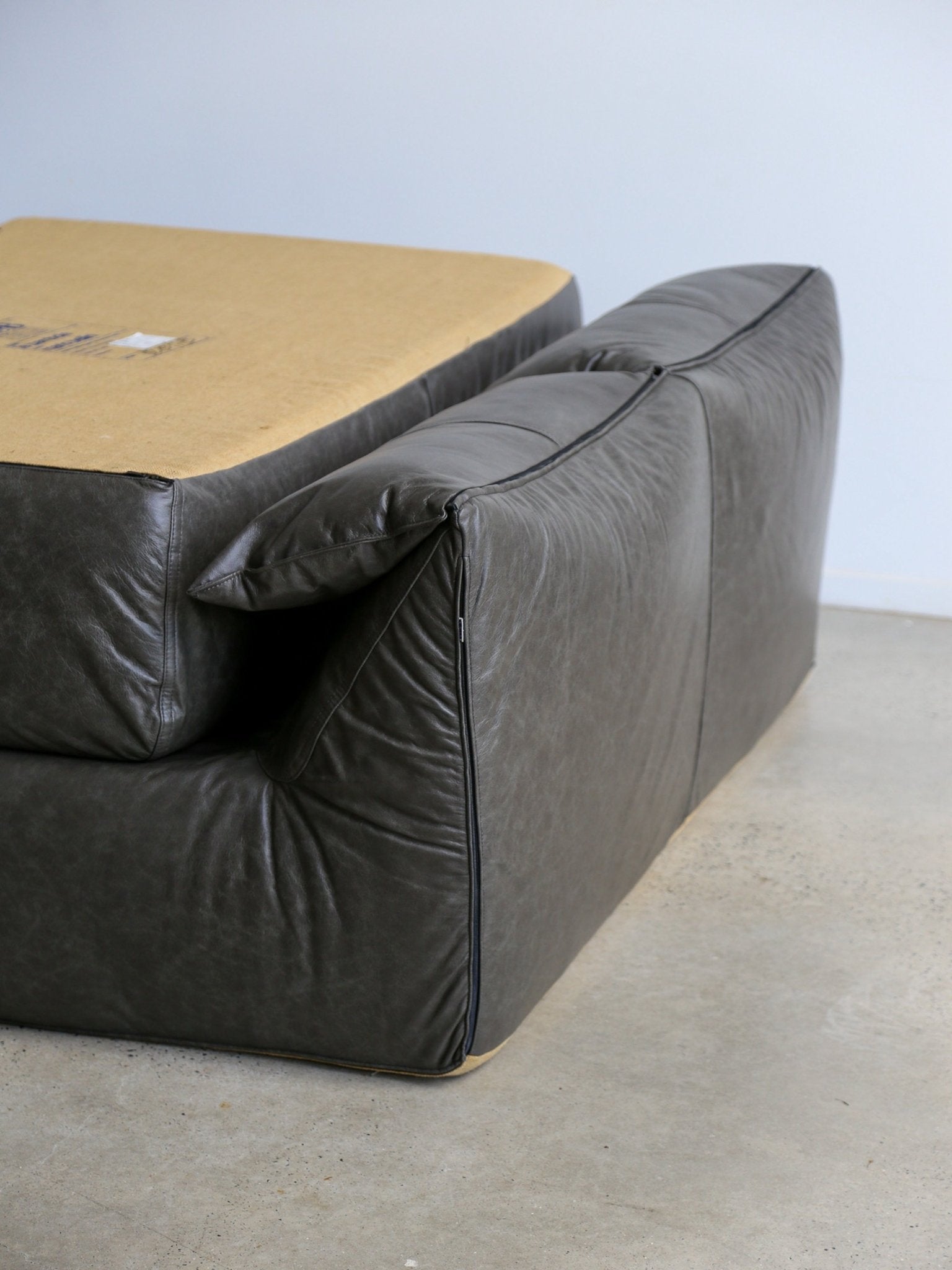 Mid - Century Modern Daybed “Le Bambole – Bamboletto” by Mario Bellini for B&B Italia, 1970s - Lumini Collections