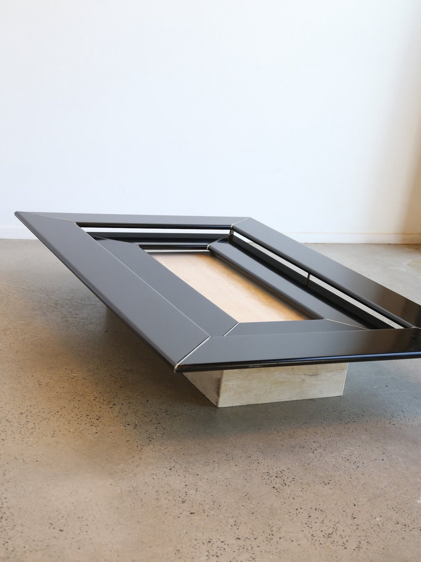 Italian vintage travertine and lacquer coffee table, 1970s - Lumini Collections