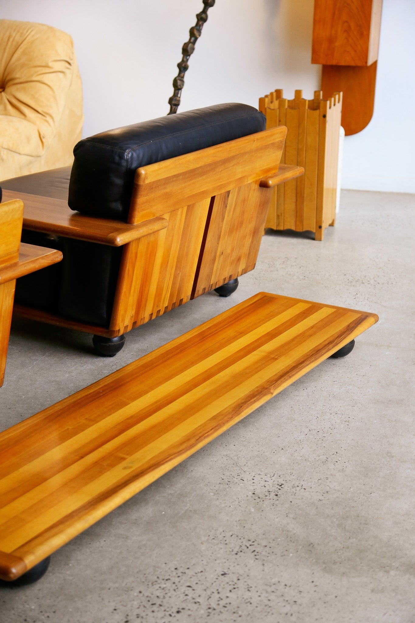 Italian Pianura Armchairs & Table by Mario Bellini for Cassina - Lumini Collections