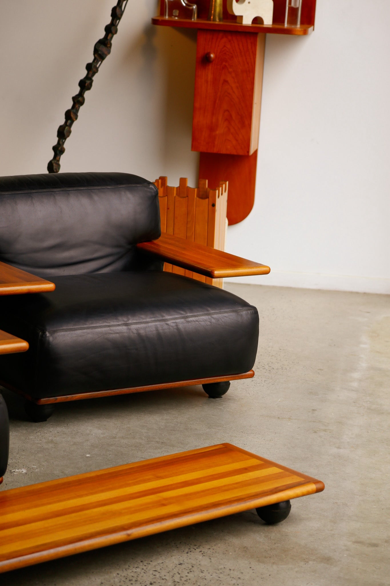 Italian Pianura Armchairs & Table by Mario Bellini for Cassina - Lumini Collections
