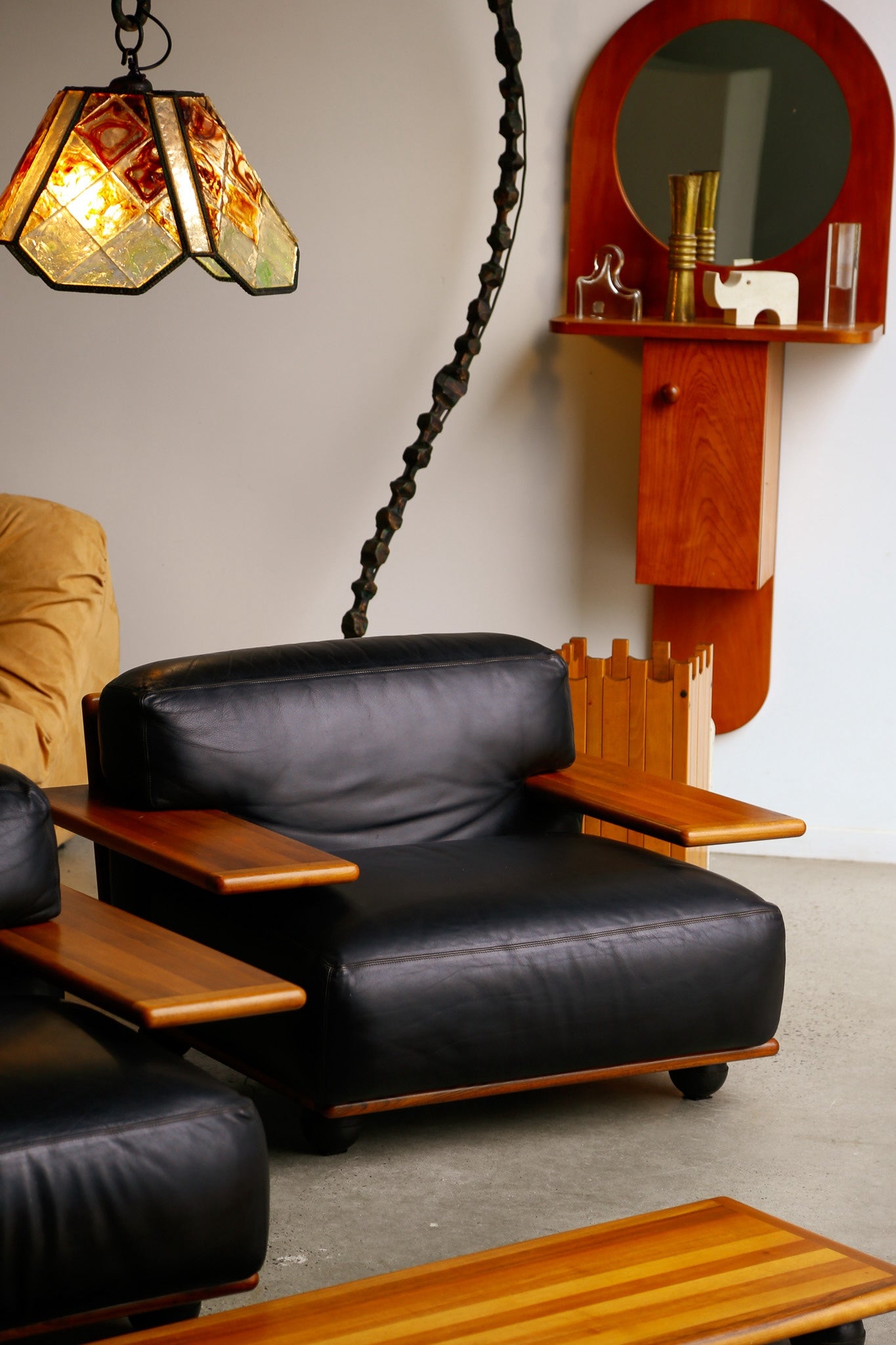 Italian Pianura Armchairs & Table by Mario Bellini for Cassina - Lumini Collections
