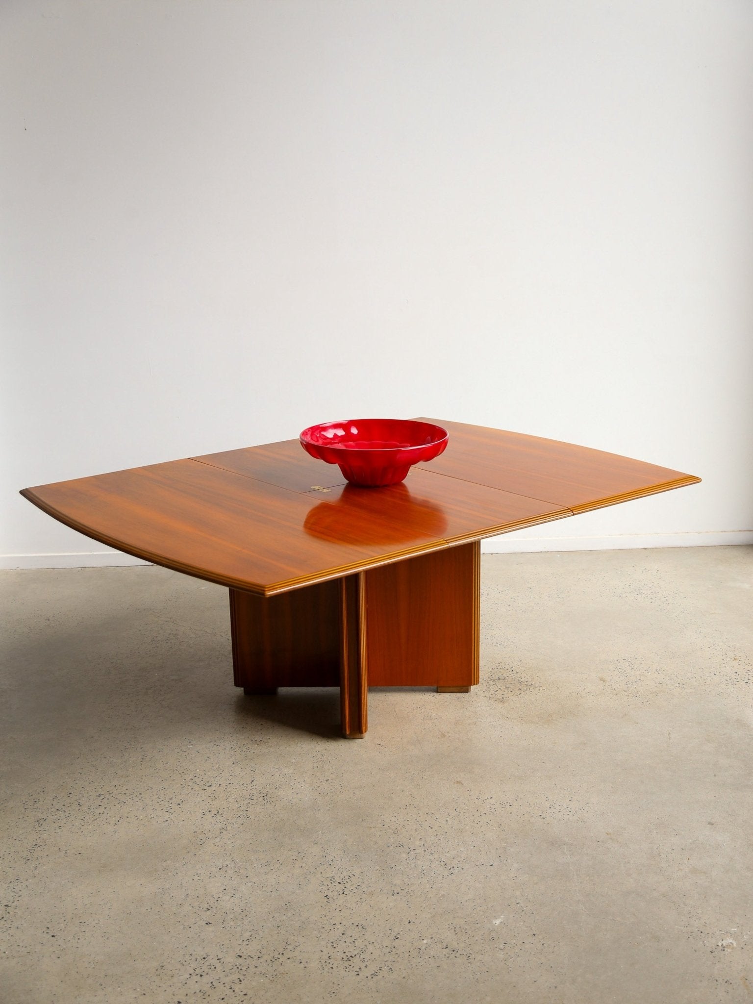 Pierre Cardin for Maxalto Fold - Out Extension Dining Table in Walnut 1980s - Lumini Collections
