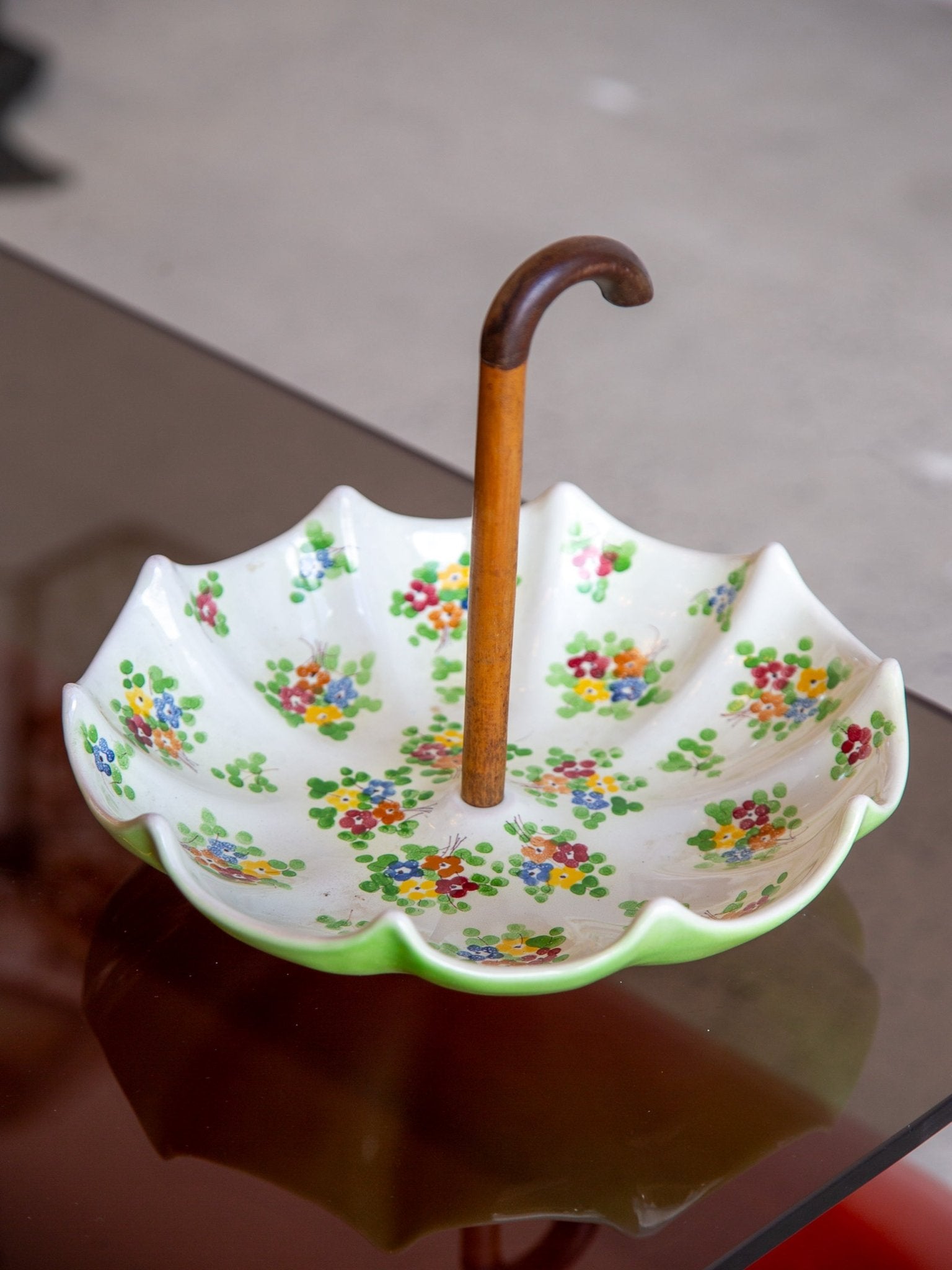Pucci Umbertide Hand - Painted Umbrella Dish, 1950s - Lumini Collections