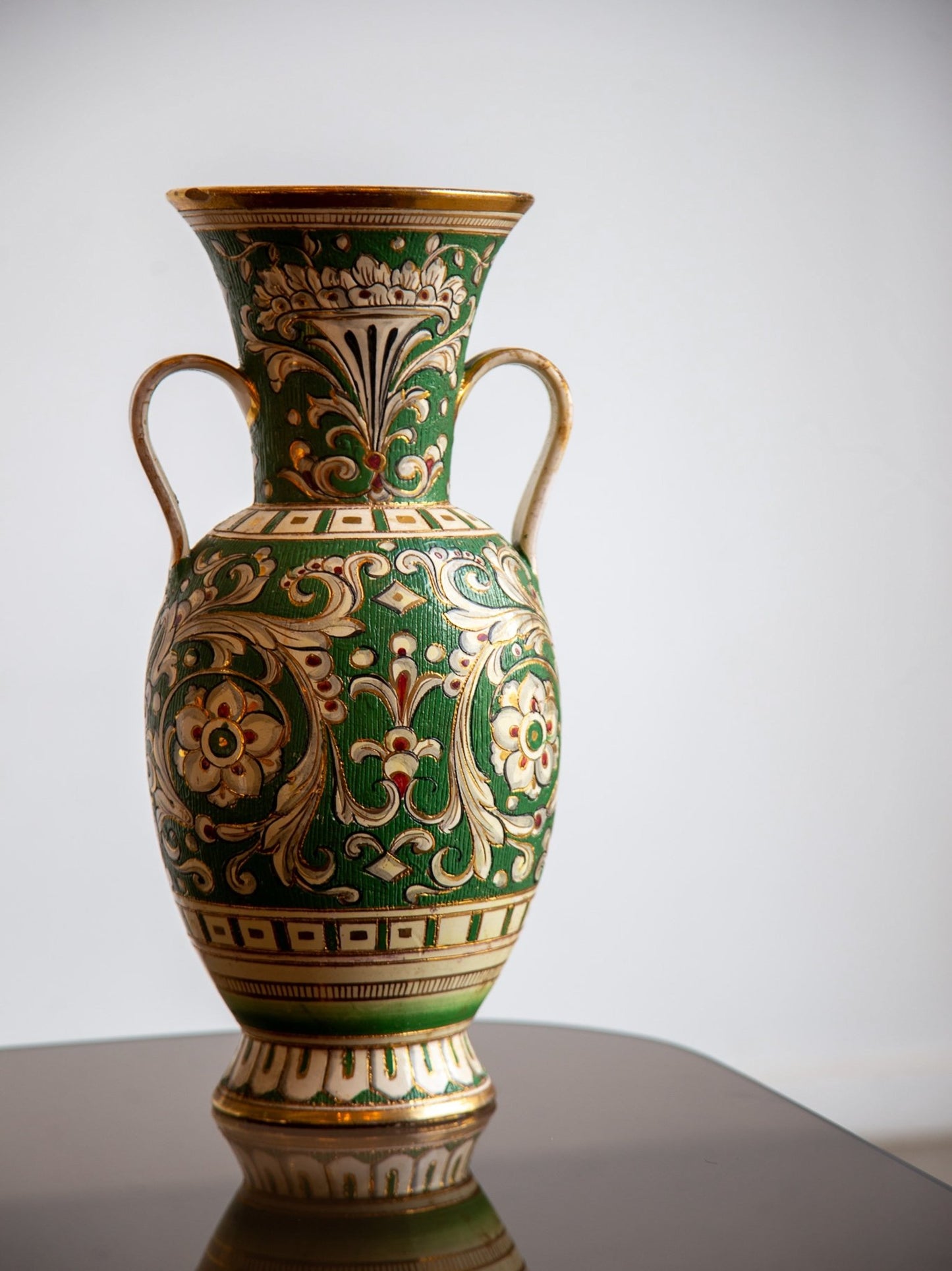 Rare La Gioconda Vase by Deruta – Unique Hand - Painted Italian Majolica - Lumini Collections
