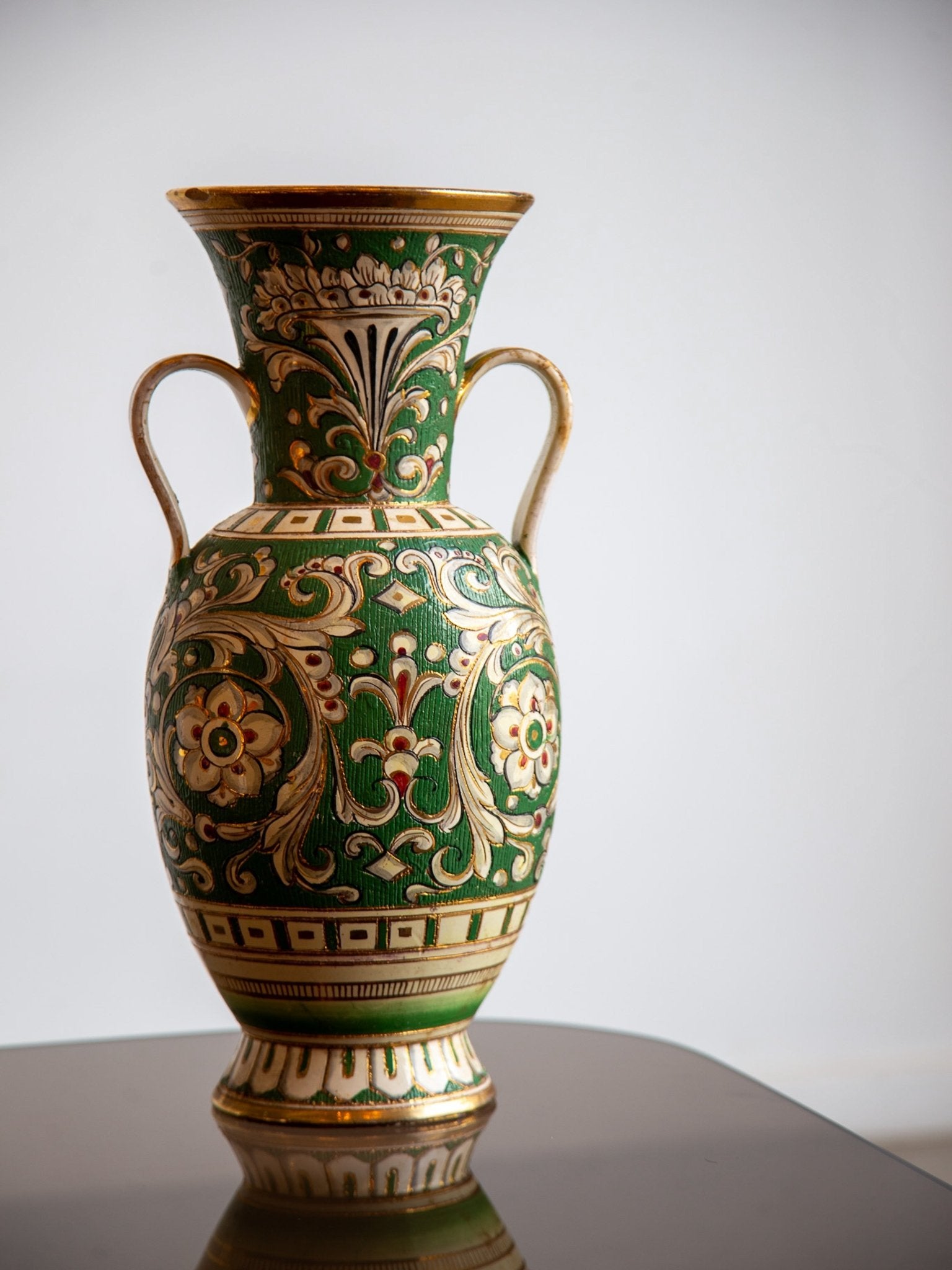 Rare La Gioconda Vase by Deruta – Unique Hand - Painted Italian Majolica - Lumini Collections