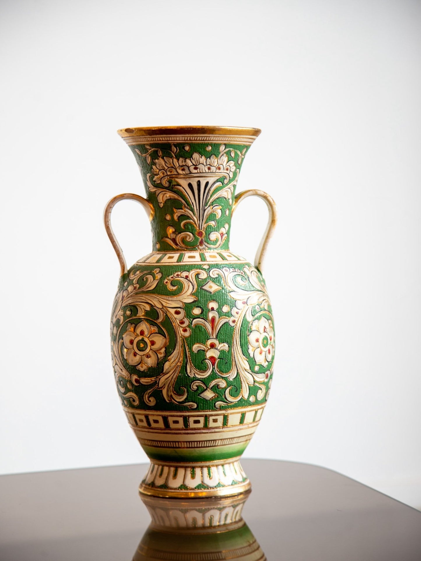 Rare La Gioconda Vase by Deruta – Unique Hand - Painted Italian Majolica - Lumini Collections