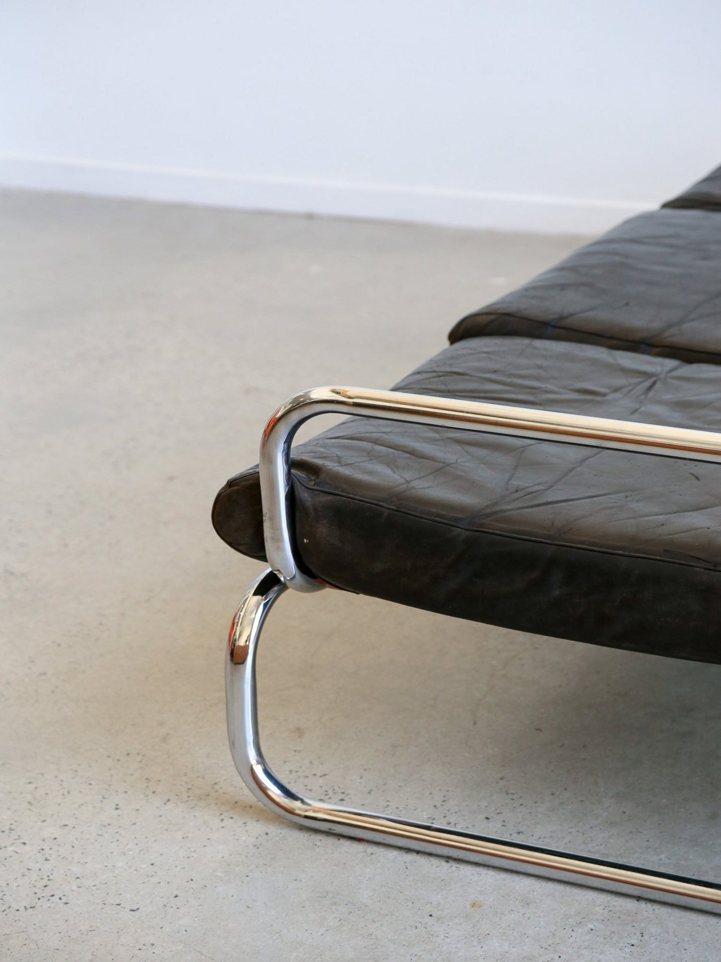 Rodney Kinsman T - Line Sofa for OMK, 1970s - Lumini Collections