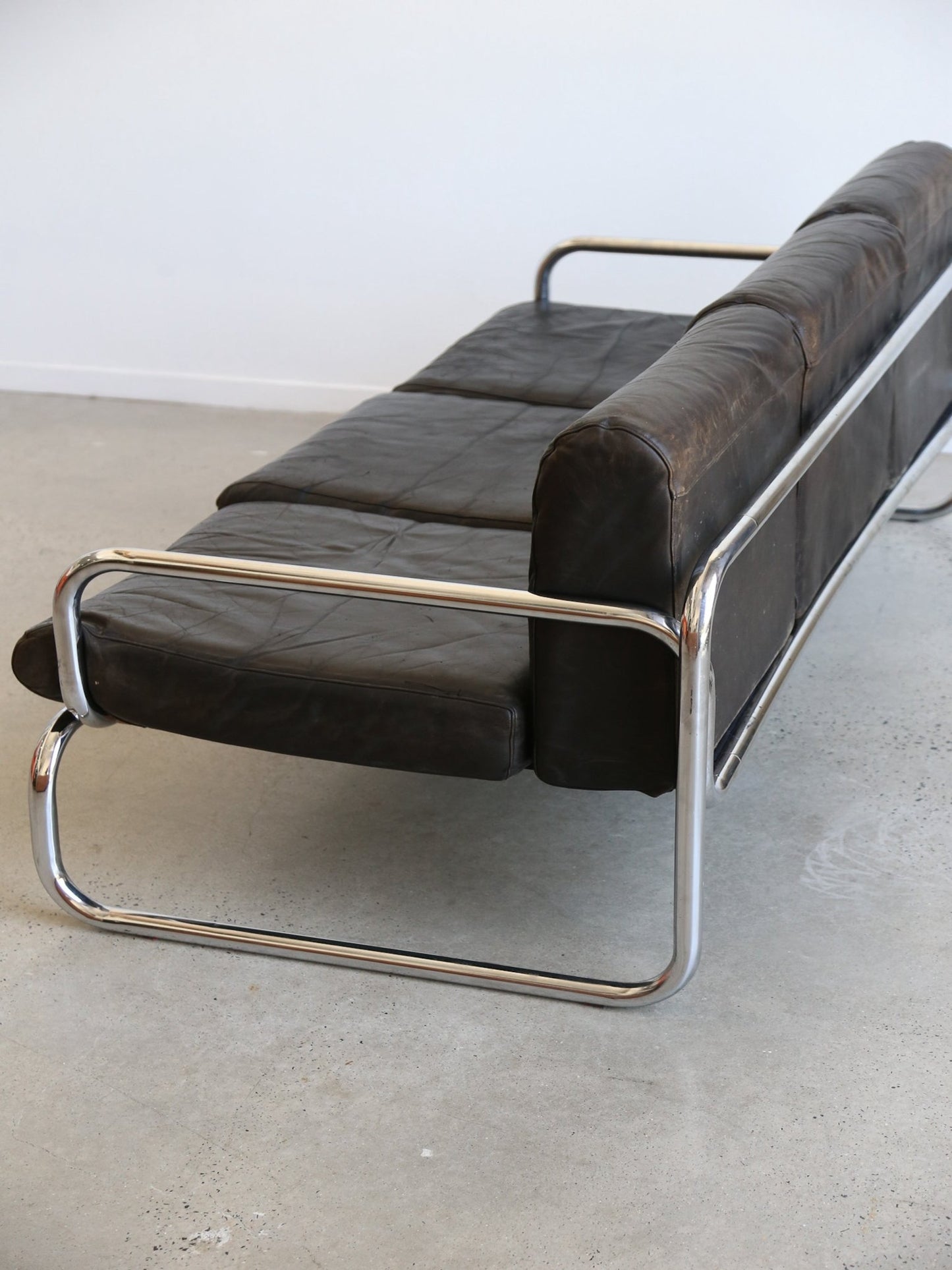 Rodney Kinsman T - Line Sofa for OMK, 1970s - Lumini Collections