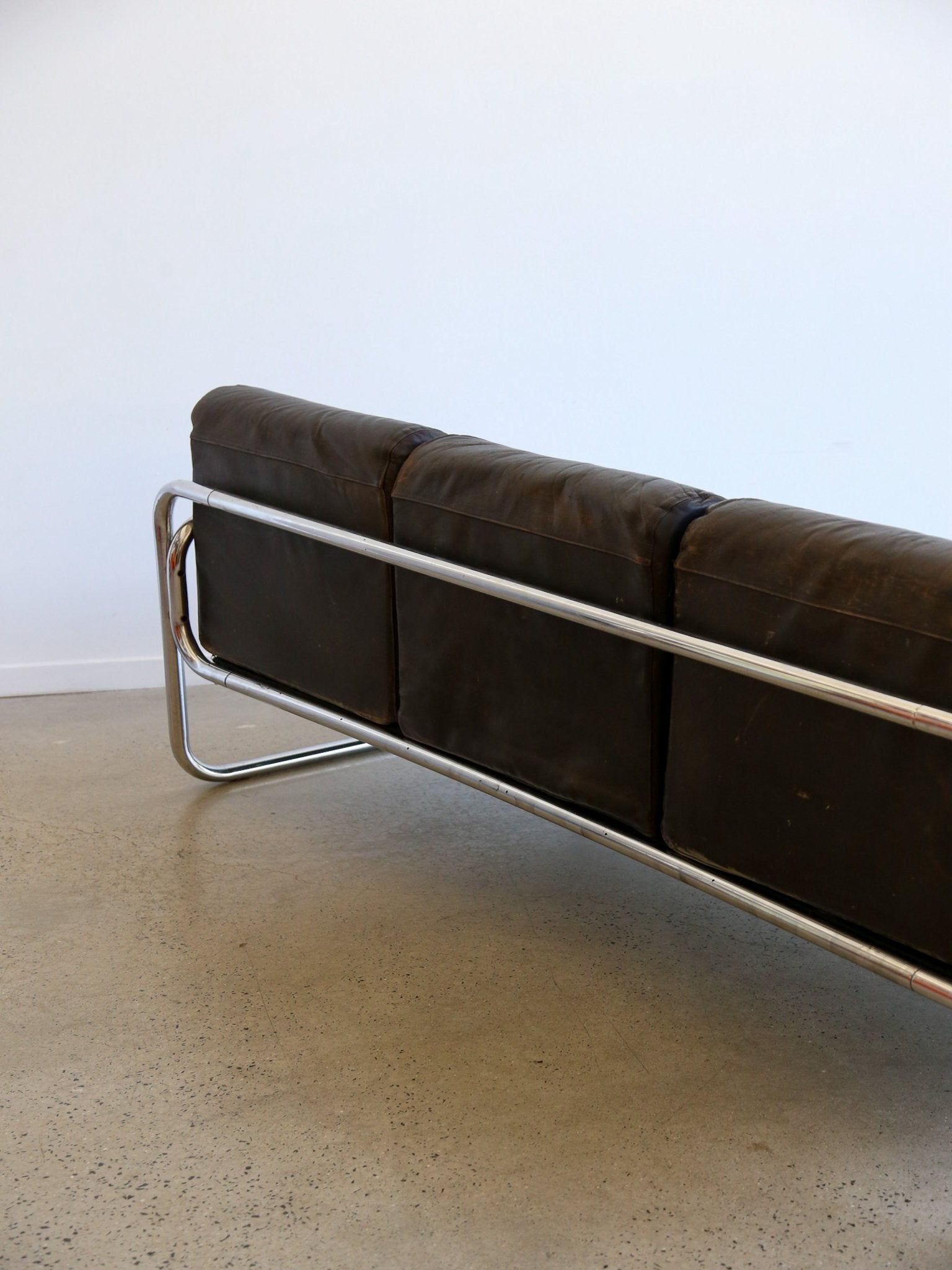 Rodney Kinsman T - Line Sofa for OMK, 1970s - Lumini Collections