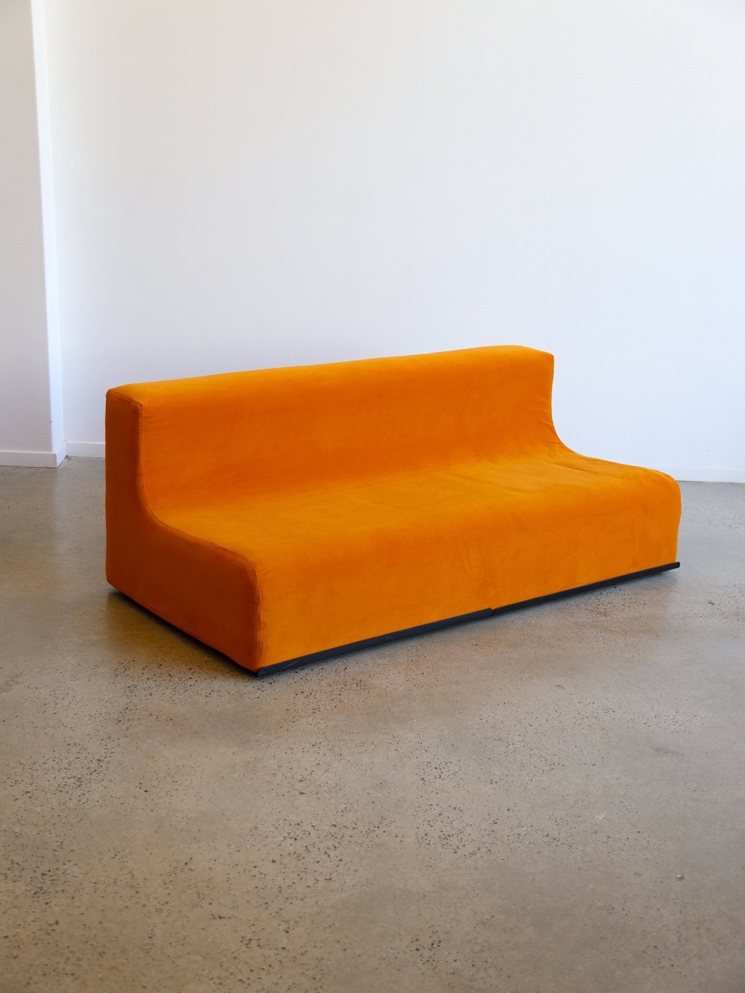 Space Age Sofa in Orange Velvet, Italy 1960s - Lumini Collections
