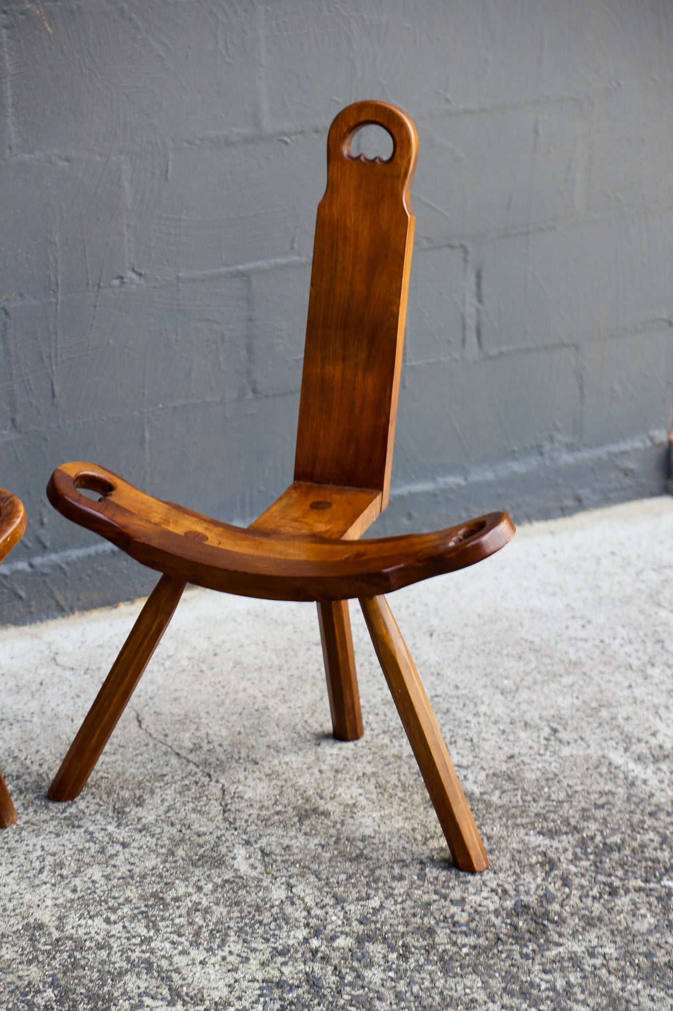 Spanish Brutalist Mid Century Sculptural Tripod Chairs, 1950s - Lumini Collections