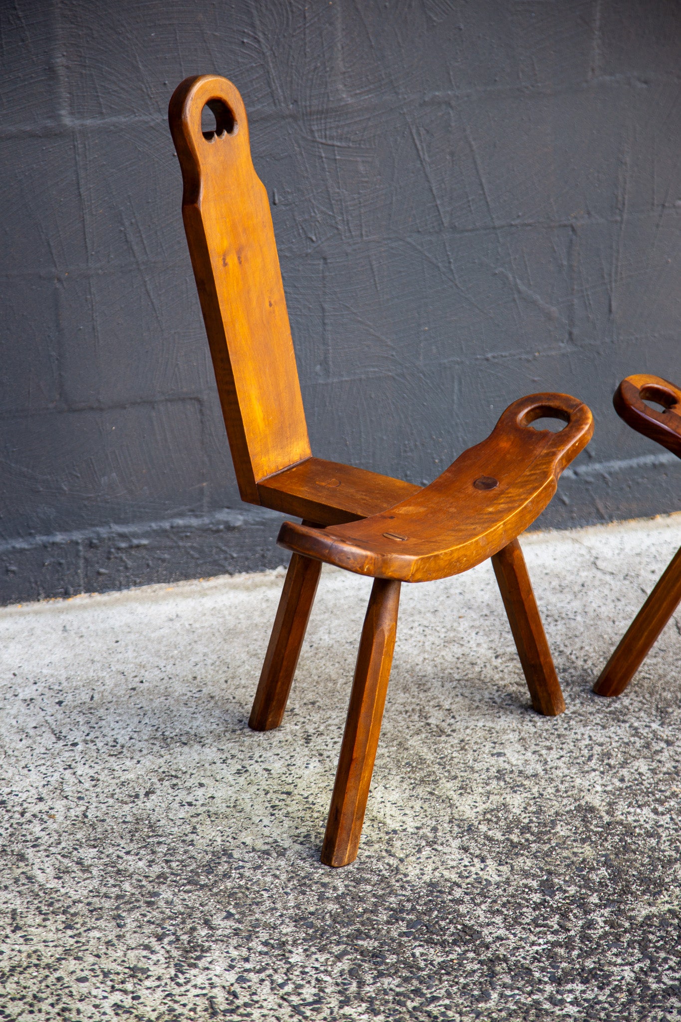 Spanish Brutalist Mid Century Sculptural Tripod Chairs, 1950s - Lumini Collections