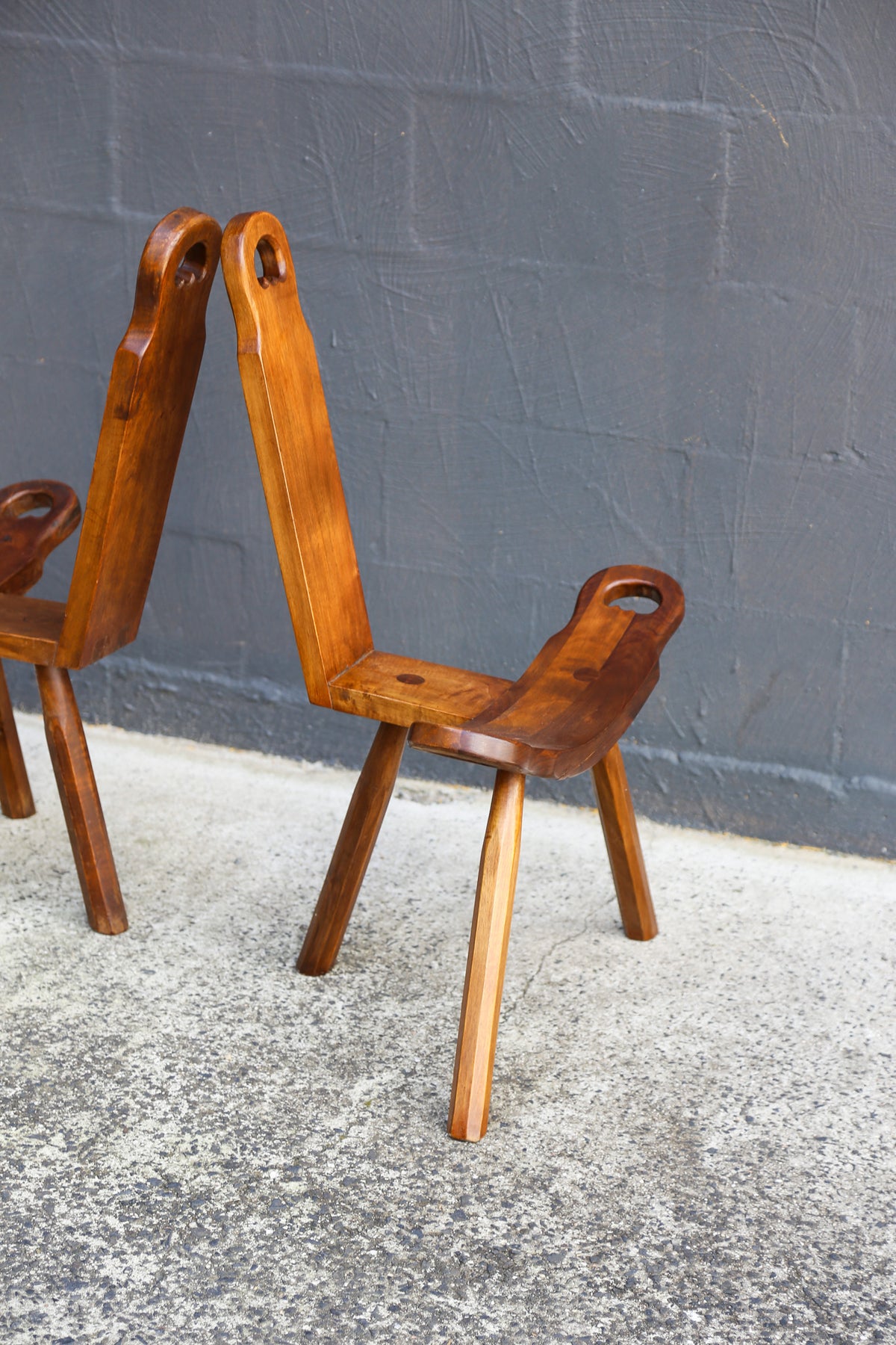 Spanish Brutalist Mid Century Sculptural Tripod Chairs, 1950s - Lumini Collections