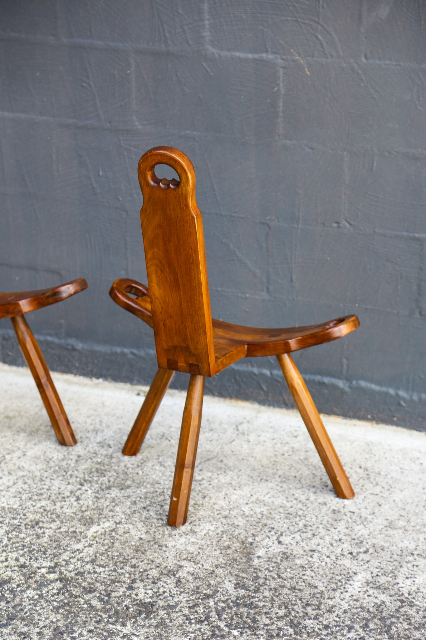 Spanish Brutalist Mid Century Sculptural Tripod Chairs, 1950s - Lumini Collections