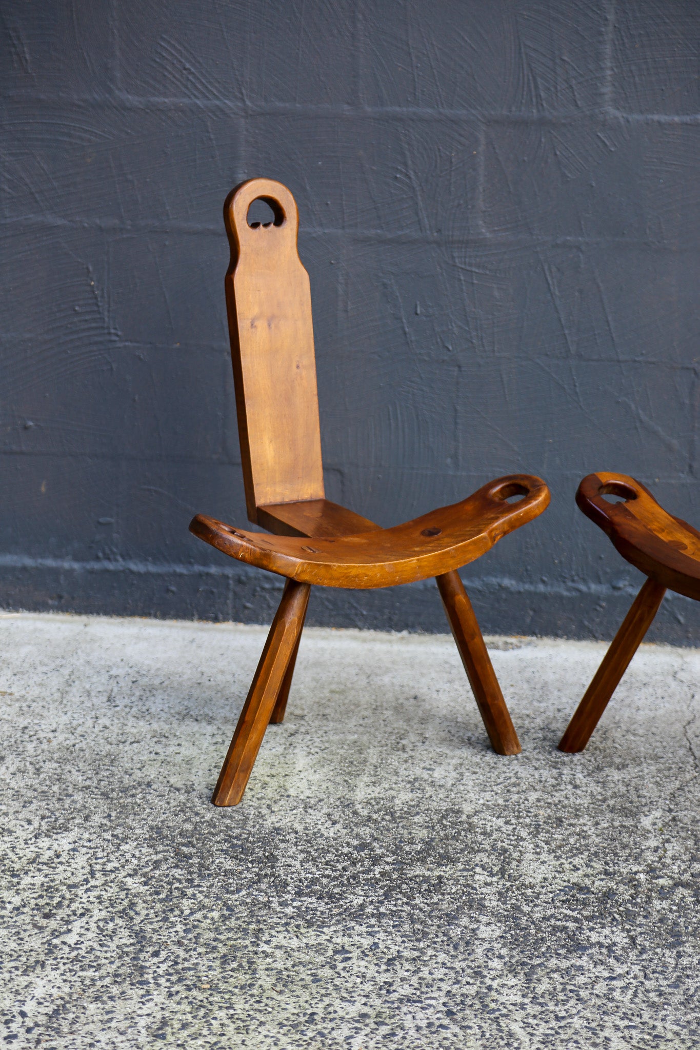 Spanish Brutalist Mid Century Sculptural Tripod Chairs, 1950s - Lumini Collections