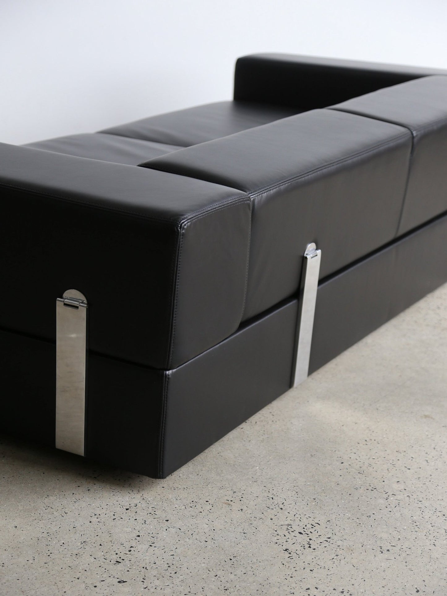 Tito Agnoli for Cinova Day Bed Sofa in Black Leather - Lumini Collections