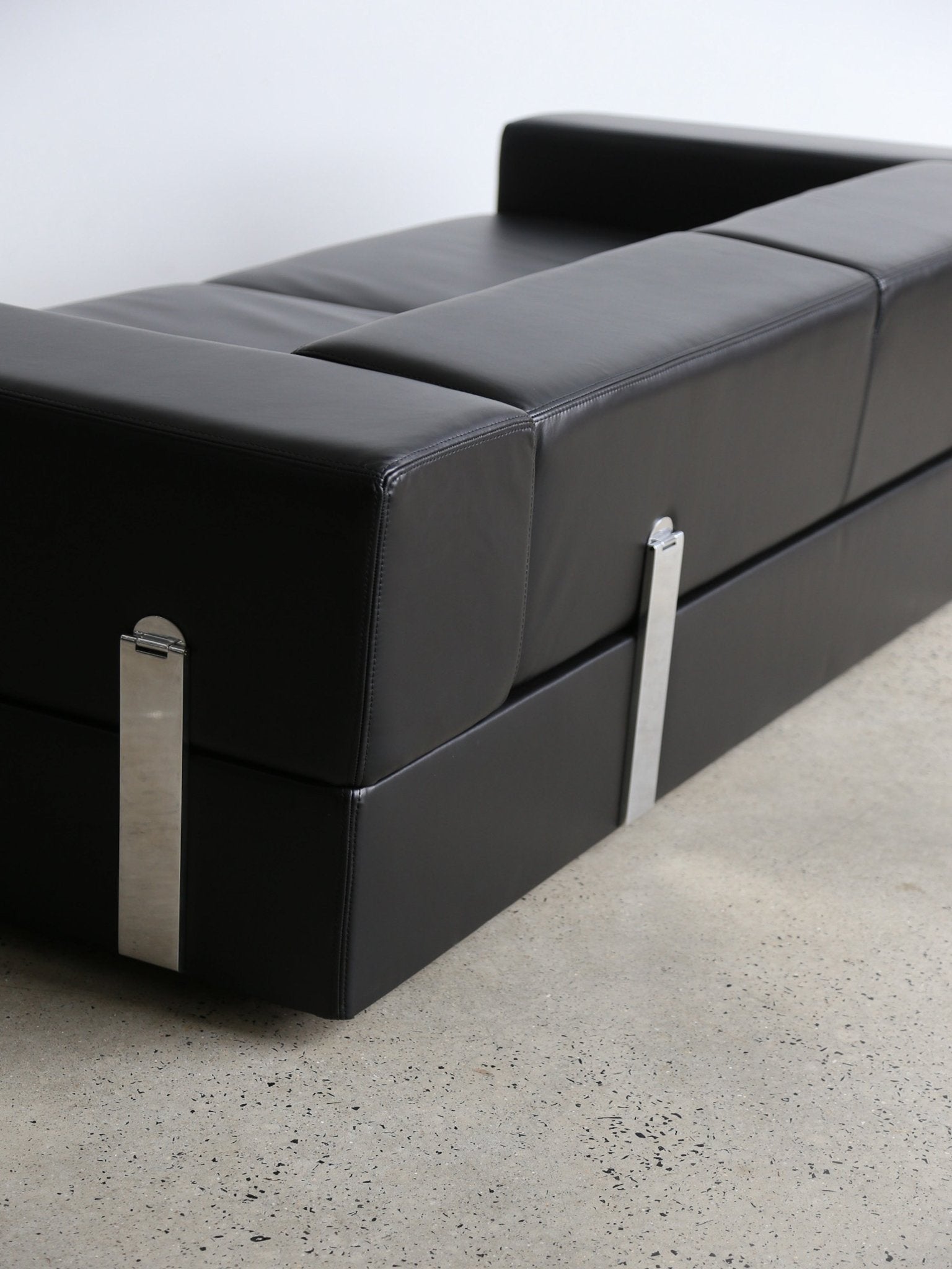 Tito Agnoli for Cinova Day Bed Sofa in Black Leather - Lumini Collections