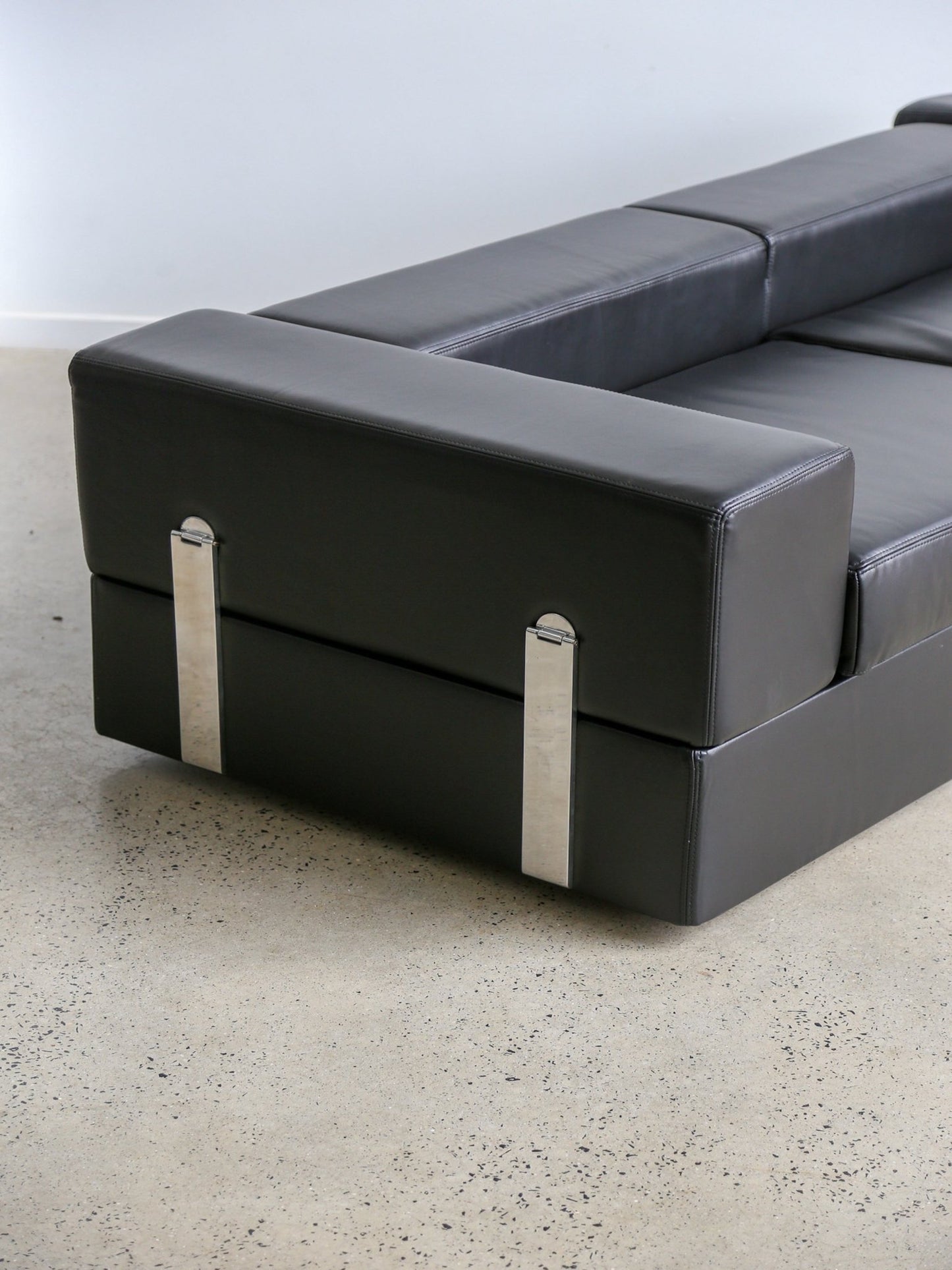 Tito Agnoli for Cinova Day Bed Sofa in Black Leather - Lumini Collections