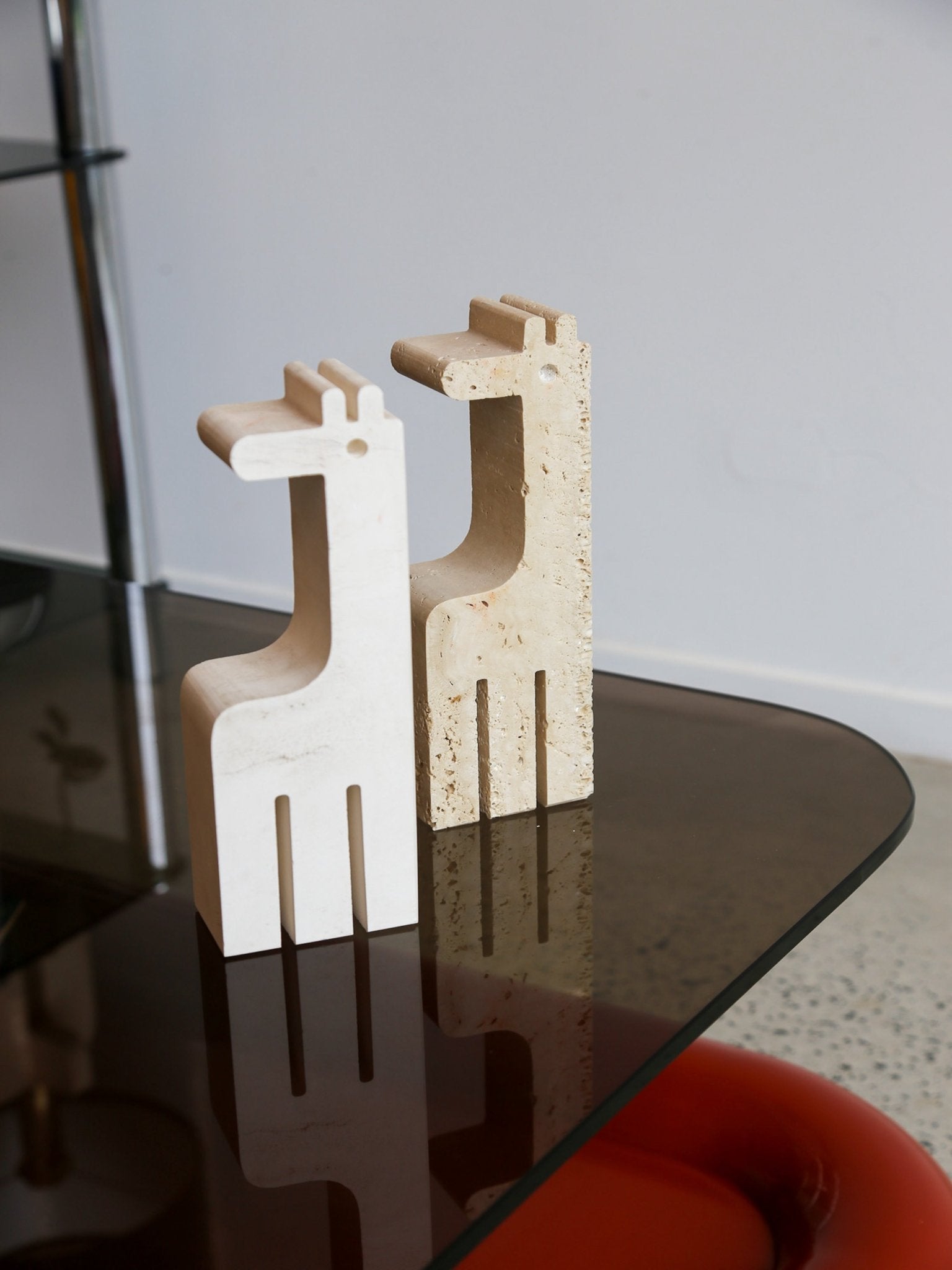 Travertine Giraffe Sculpture by Enzo Mari for Fratelli Mannelli, 1970s - Lumini Collections
